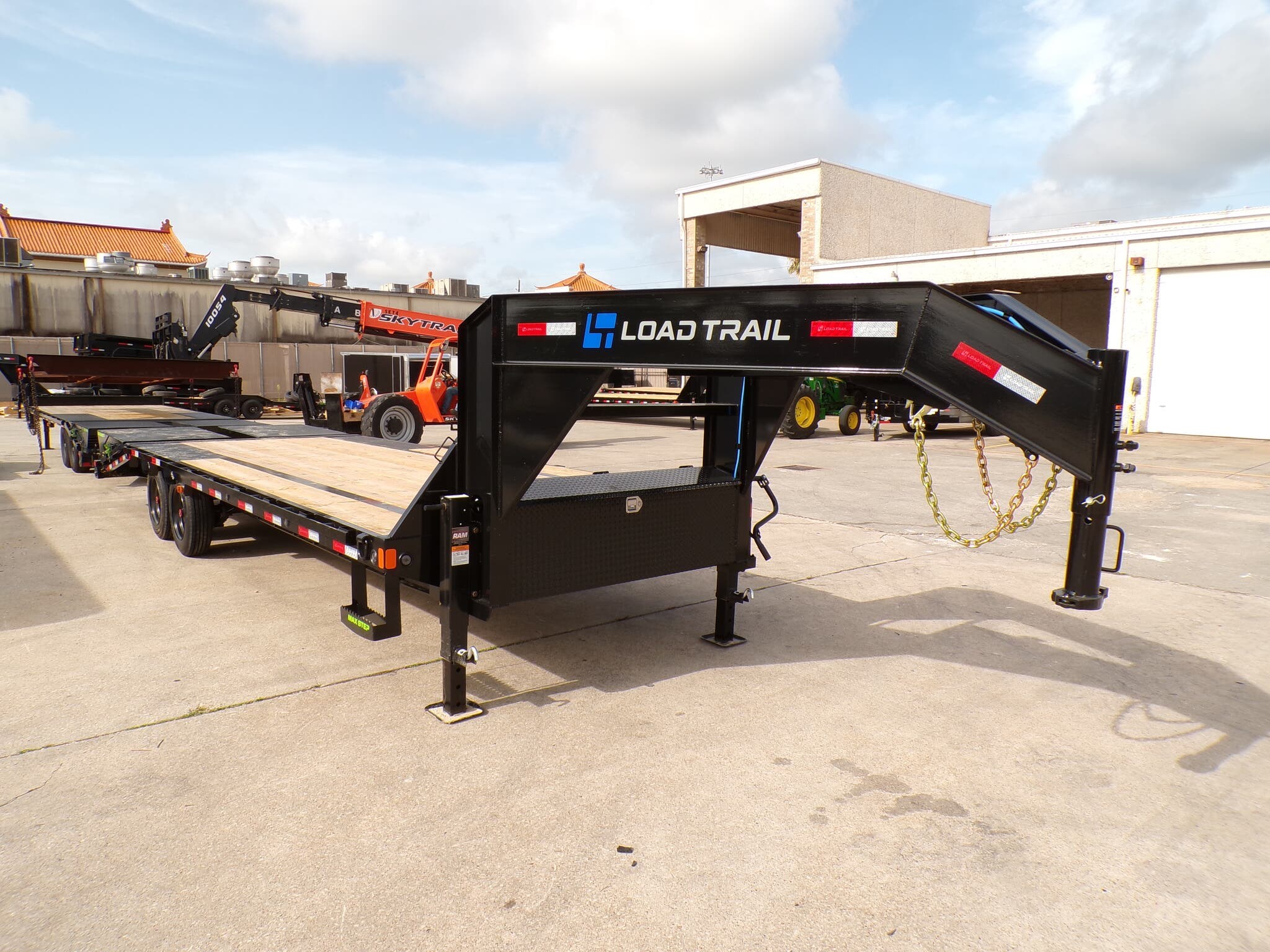 2025 Load Trail GP 102x26 16K Single Wheel Low-Pro Gooseneck Trailer