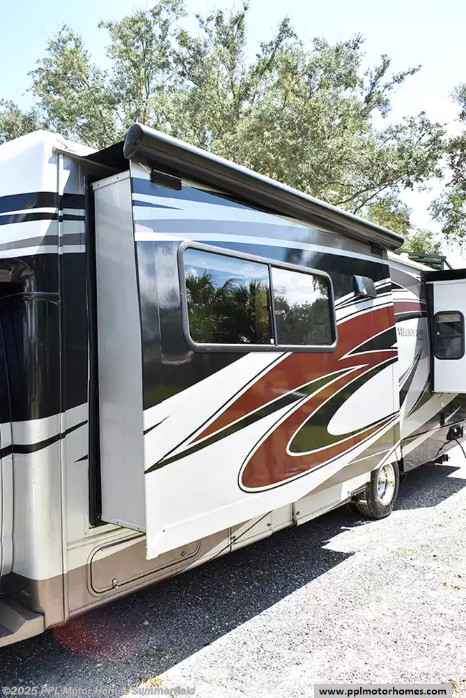 2012 Jayco Melbourne 29D RV for Sale in Summerfield, FL 34491 M106SF