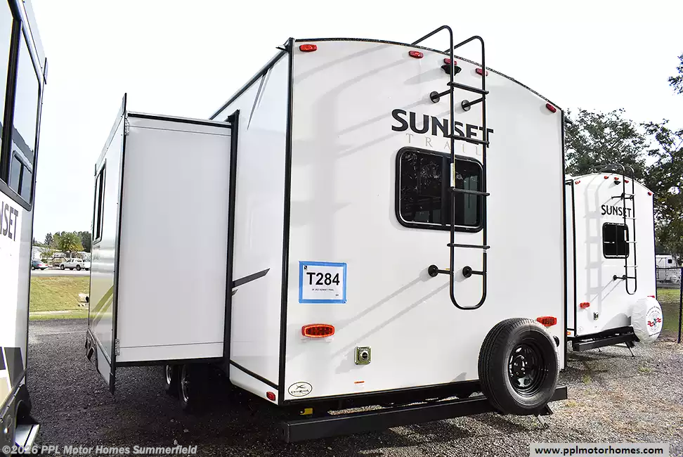 2023 CrossRoads Sunset Trail 256RK RV for Sale in Summerfield, FL 34491