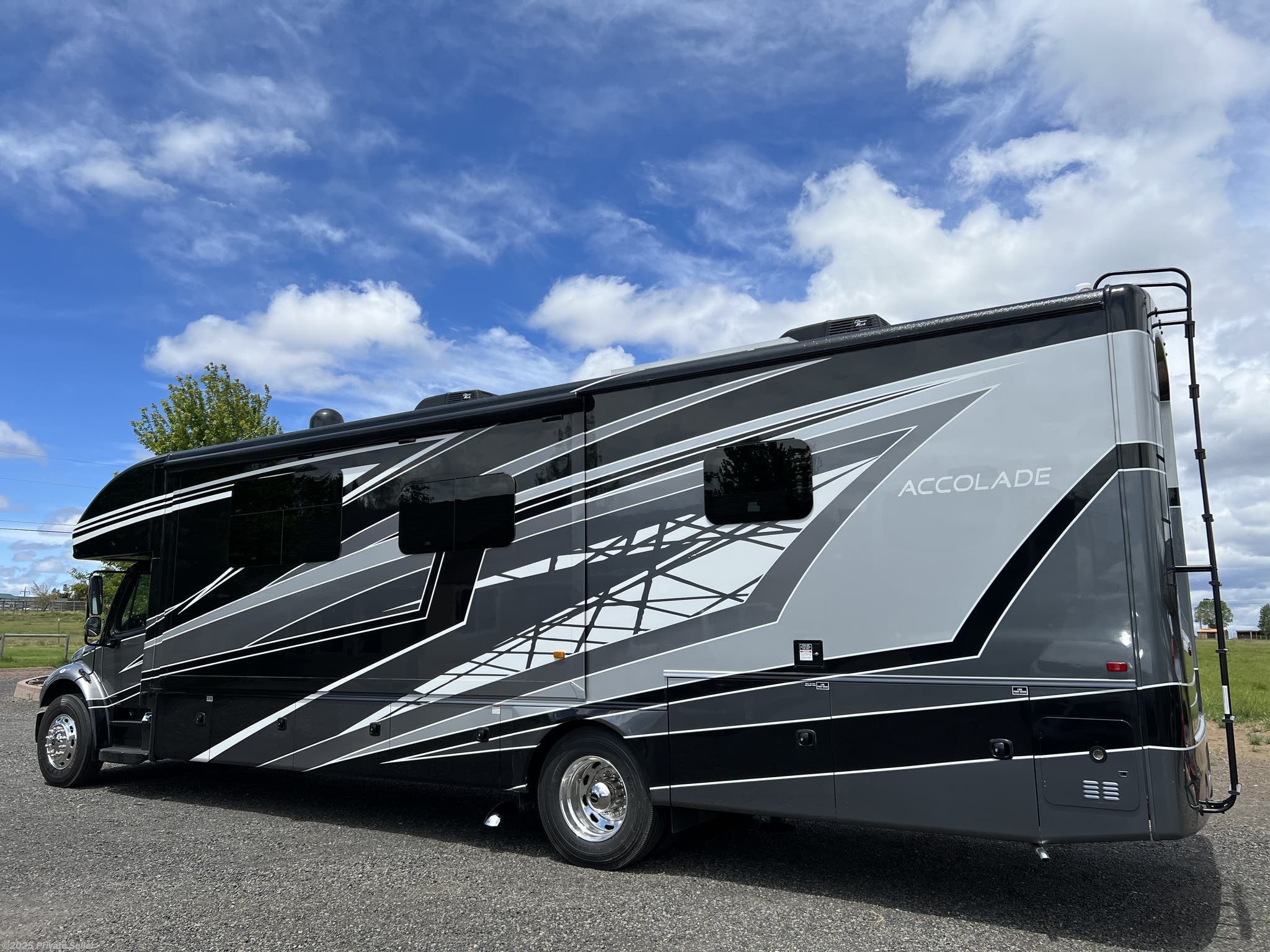 2022 Entegra Coach Accolade 37K RV for Sale in Redmond, OR 97756 ...