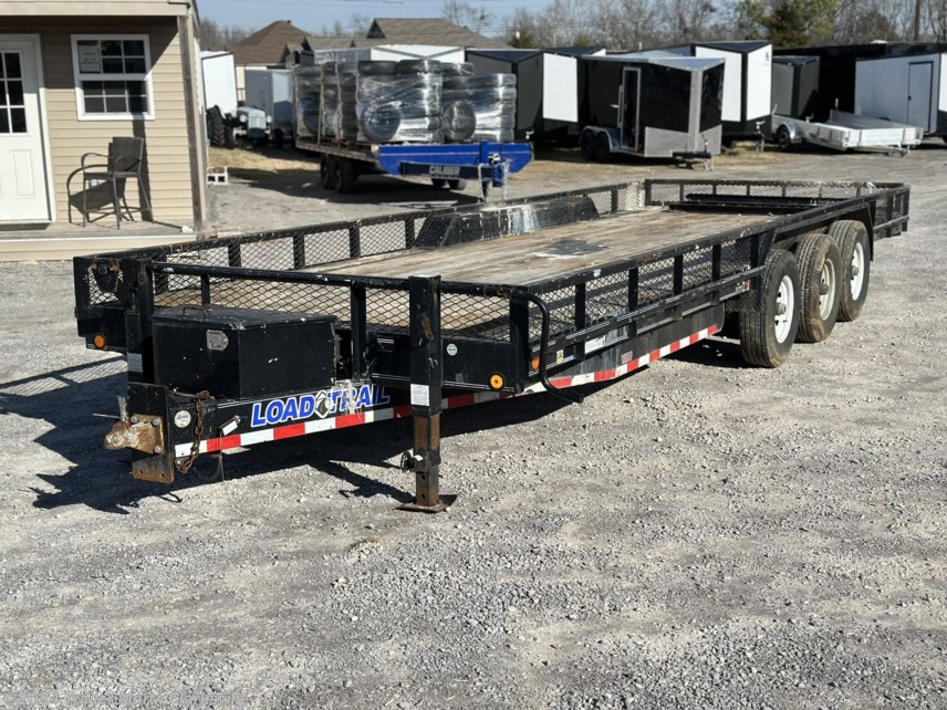 Used 2017 Load Trail LOAD TRAIL 24&apos; EQUIPMENT HAULER available in Clarksville, Tennessee