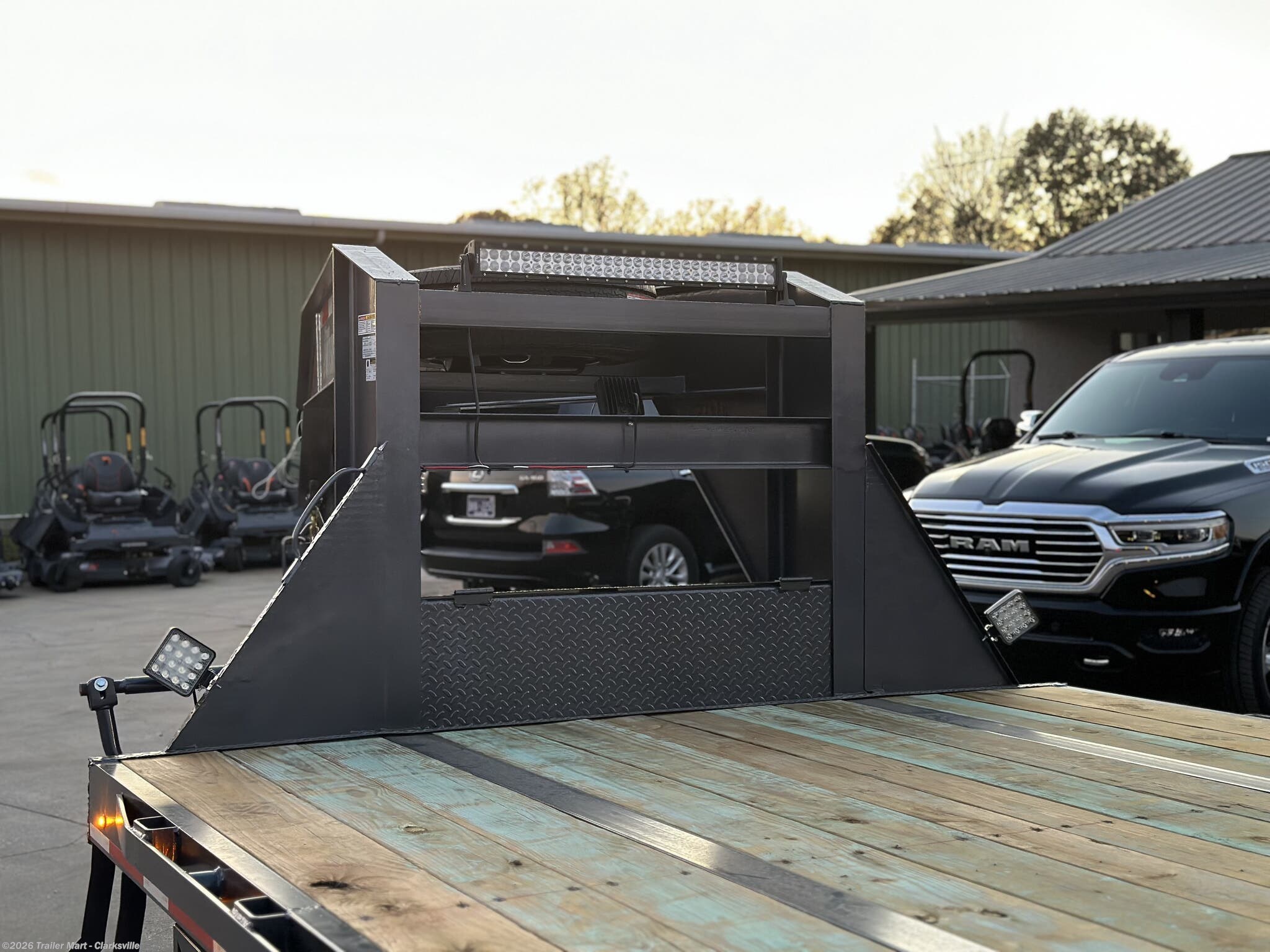 8x30 Hotshot Trailer for sale New Caliber 25+5 25GN ULTIMATE