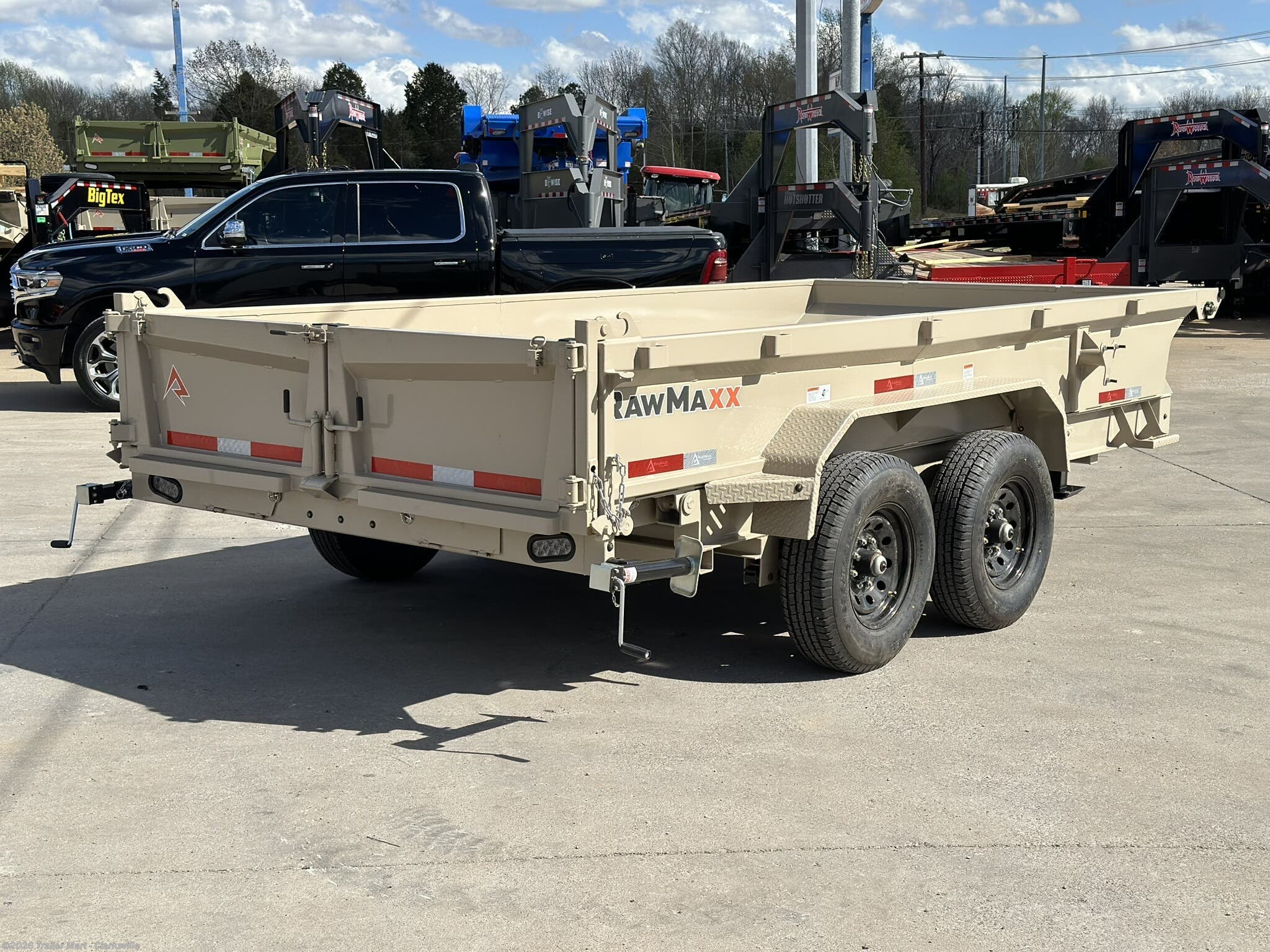 New 2025 RawMaxx 7x14 LowPro 14k Dump W/ Hyd Jack available in Clarksville, Tennessee