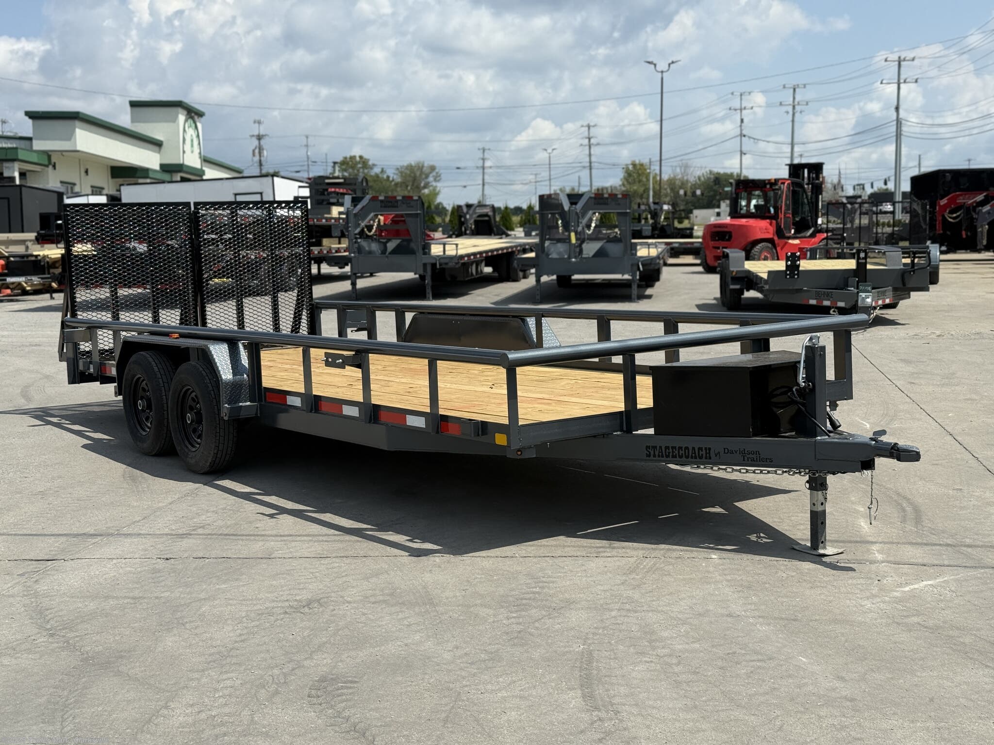 2026 Davidson Trailers 83"x20' Stagecoach Tandem Utility