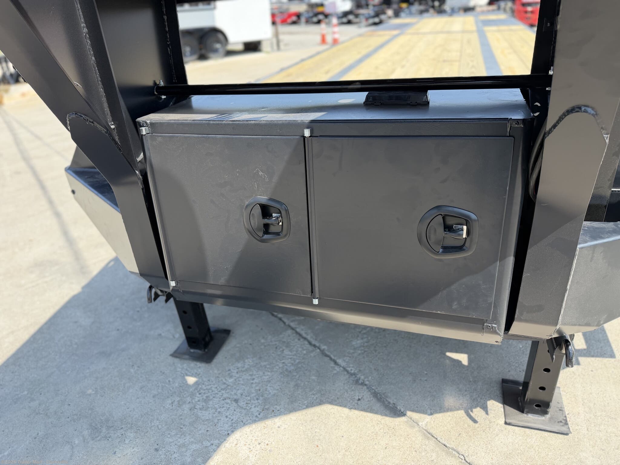 New 2027 RawMaxx FDX Dual 35+5 24K GN available in Clarksville, Tennessee