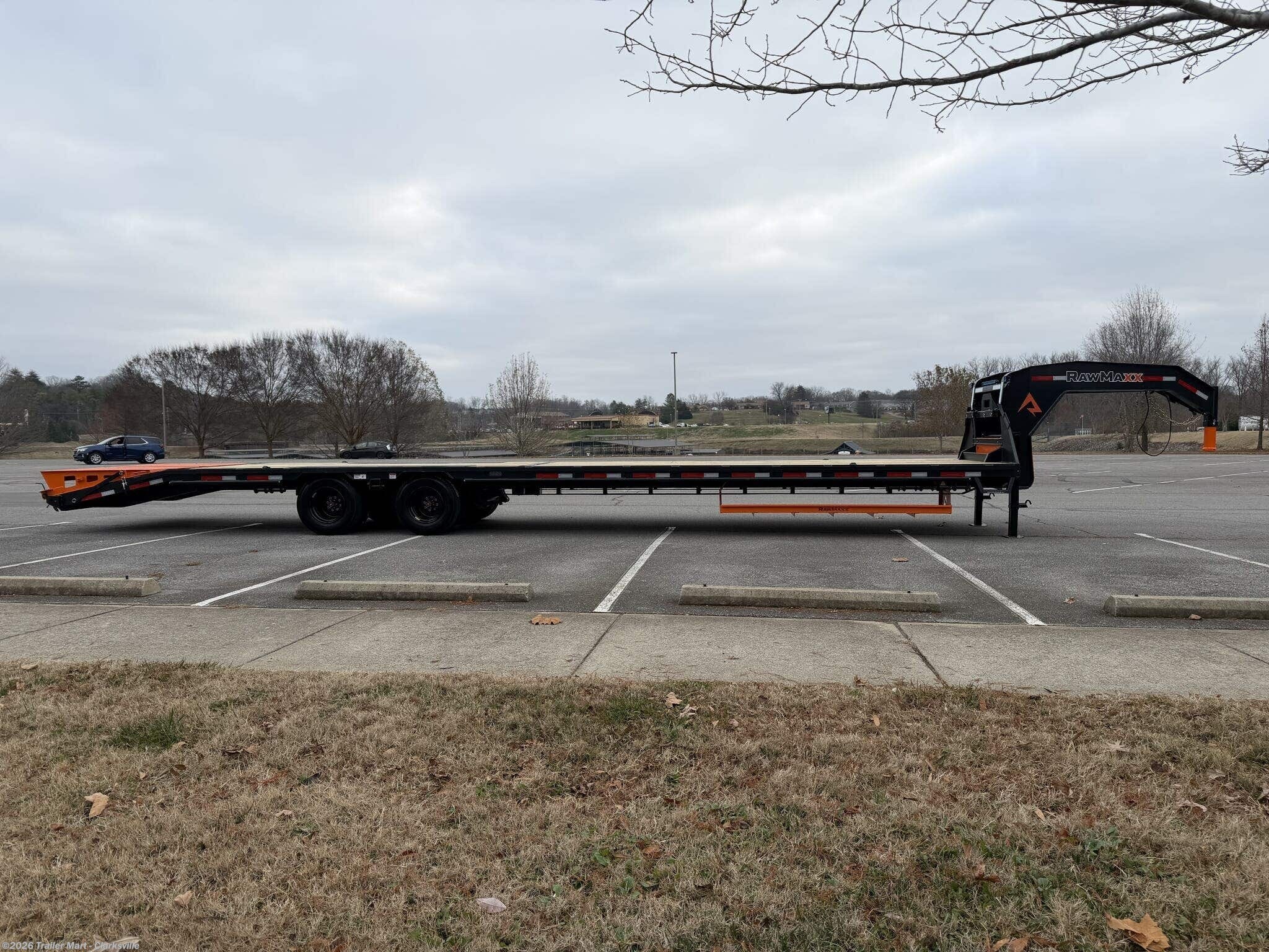 New 2026 RawMaxx FDX Dual 35+5 25GN Hotshot 25,990 GVWR available in Clarksville, Tennessee