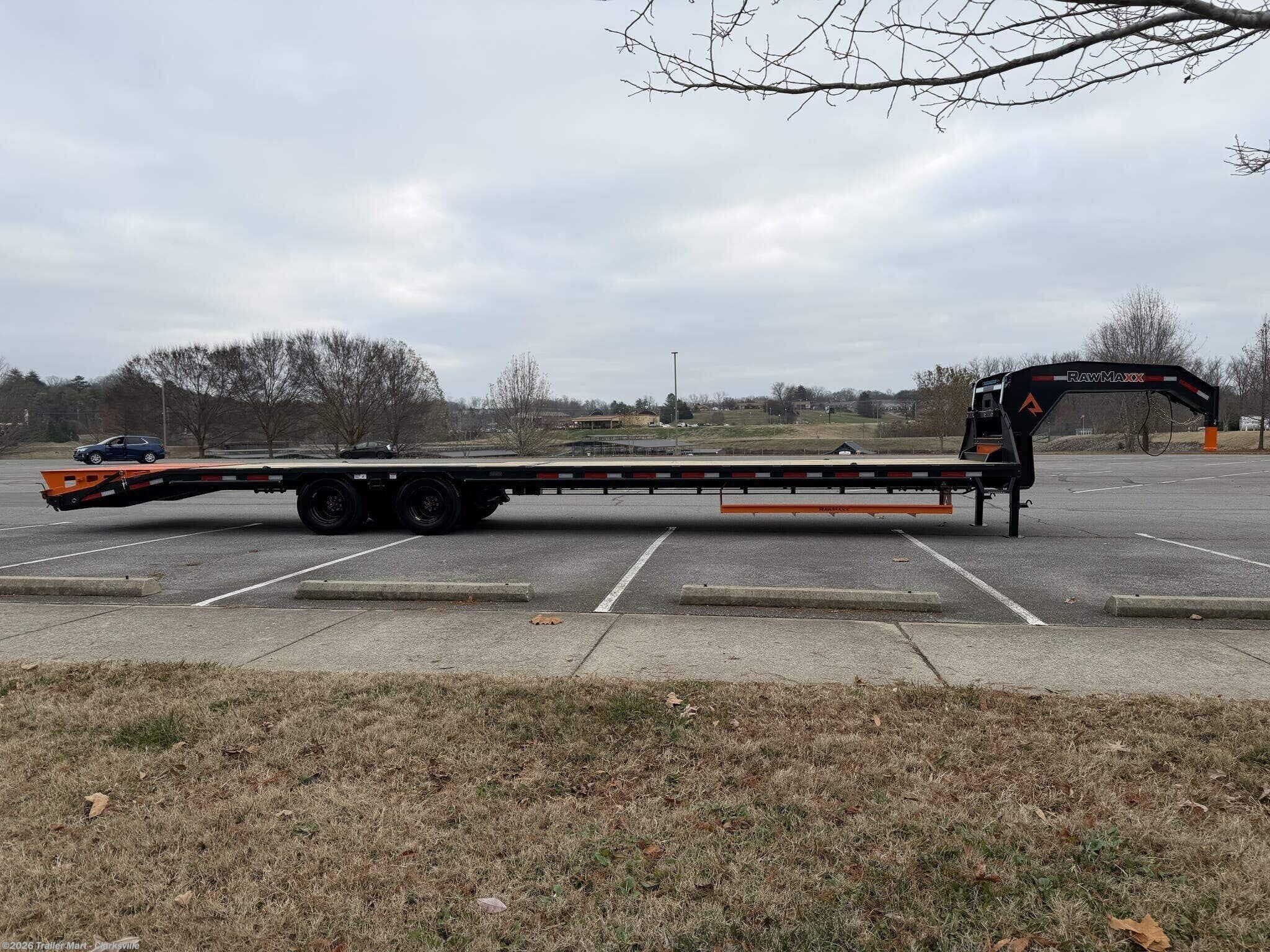 New 2026 RawMaxx FDX Dual 35+5 25GN Hotshot 25,990 GVWR available in Clarksville, Tennessee
