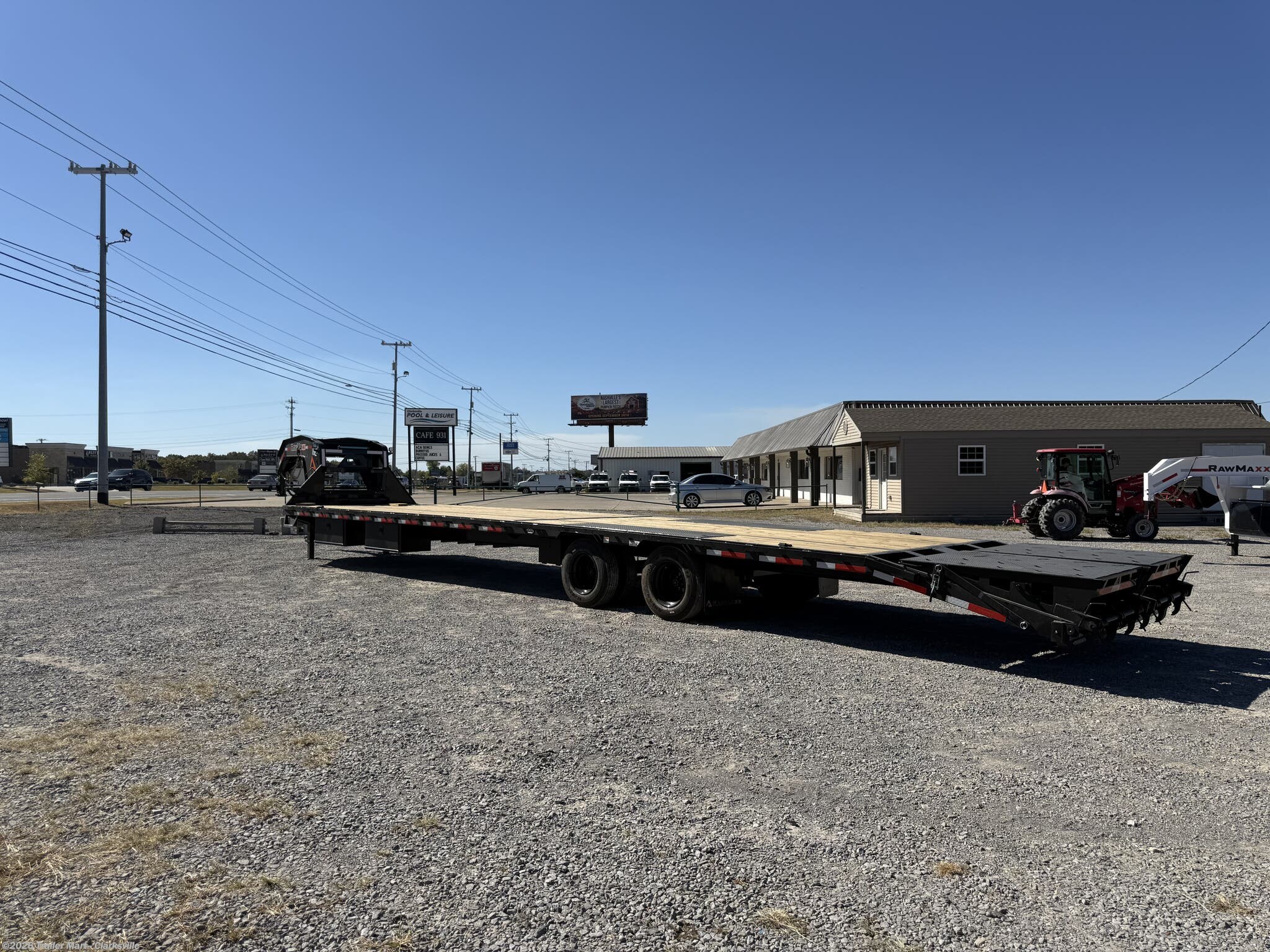 2027 FDX Dual FDX 35+5 25GN Mid-Knight Series by RawMaxx from Trailer Mart - Clarksville in Clarksville, Tennessee