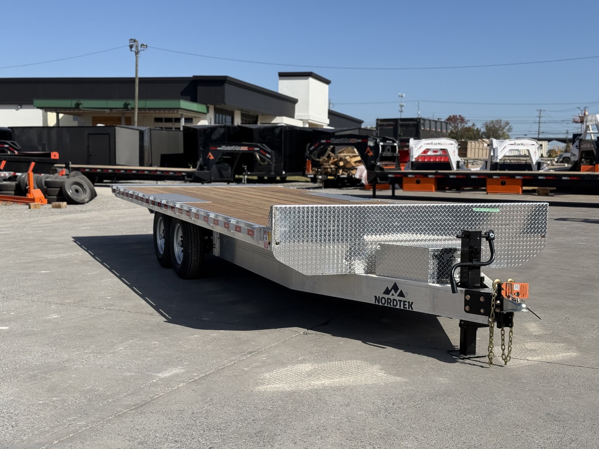 2027 Nordtek 22' Deck Over Power Tilt 7k