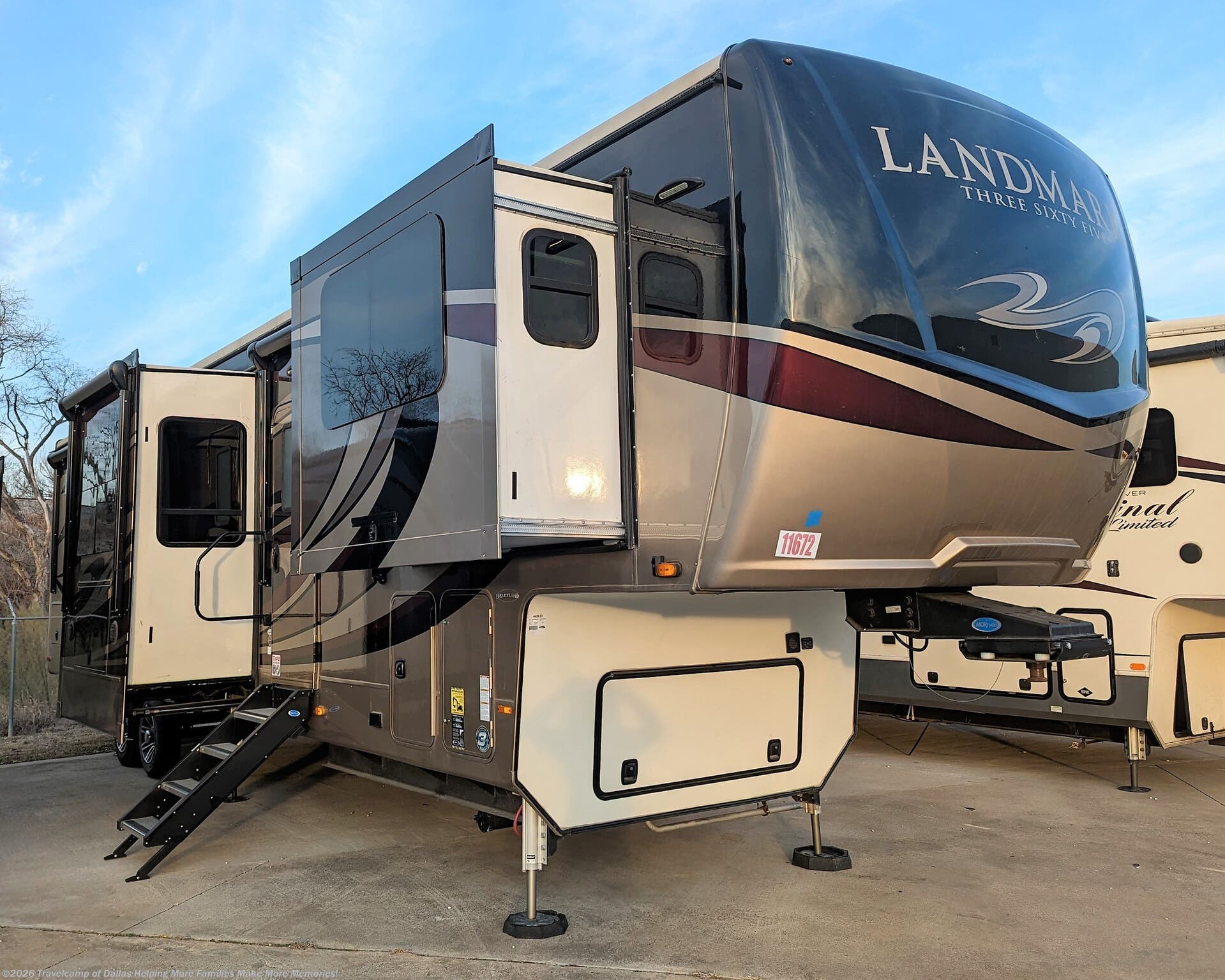 2021 Heartland Landmark 365 LAFAYETTE RV for Sale in Lewisville, TX