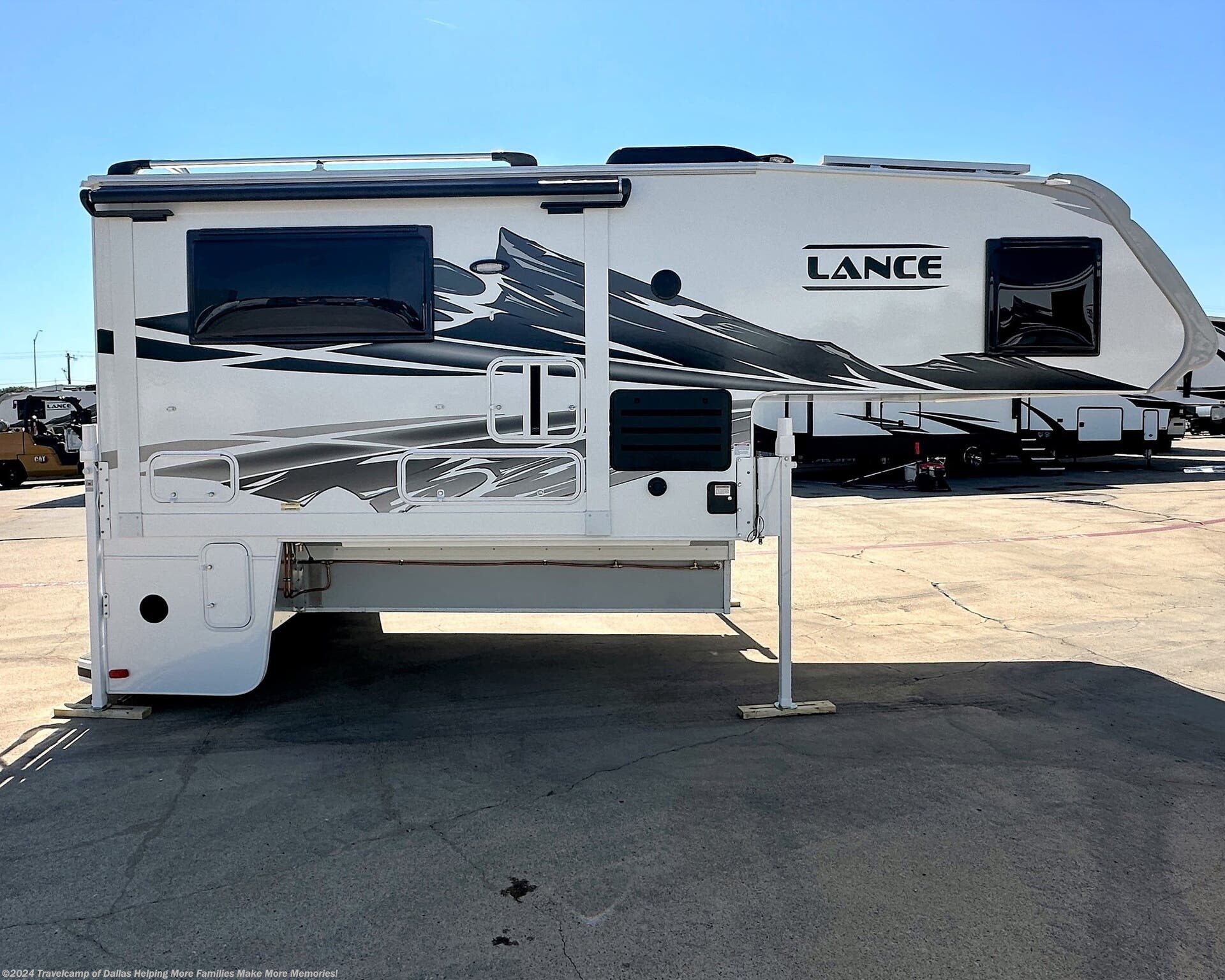 2024 Lance TRUCK CAMPER 1062 RV for Sale in Lewisville, TX 75067