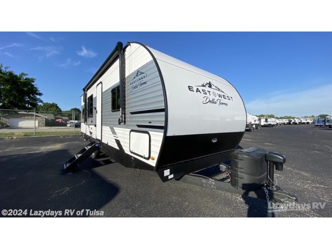 New 2022 East to West Della Terra 250BH available in Claremore, Oklahoma