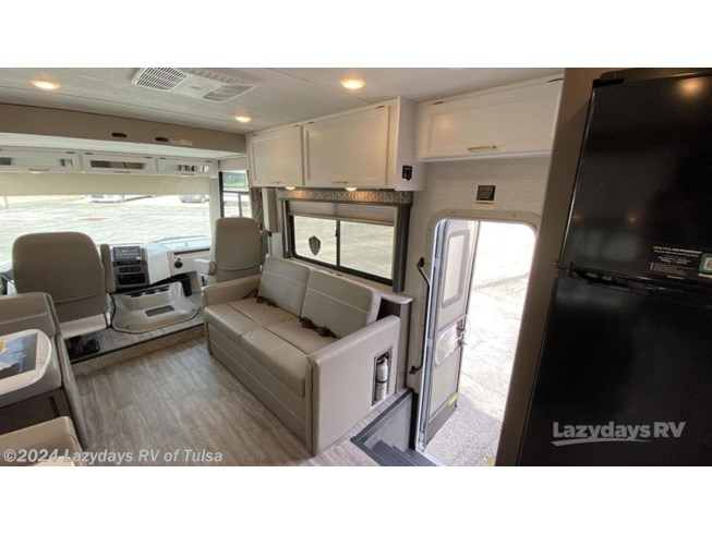 2024 Resonate 32B by Thor Motor Coach from Lazydays RV of Tulsa in Claremore, Oklahoma