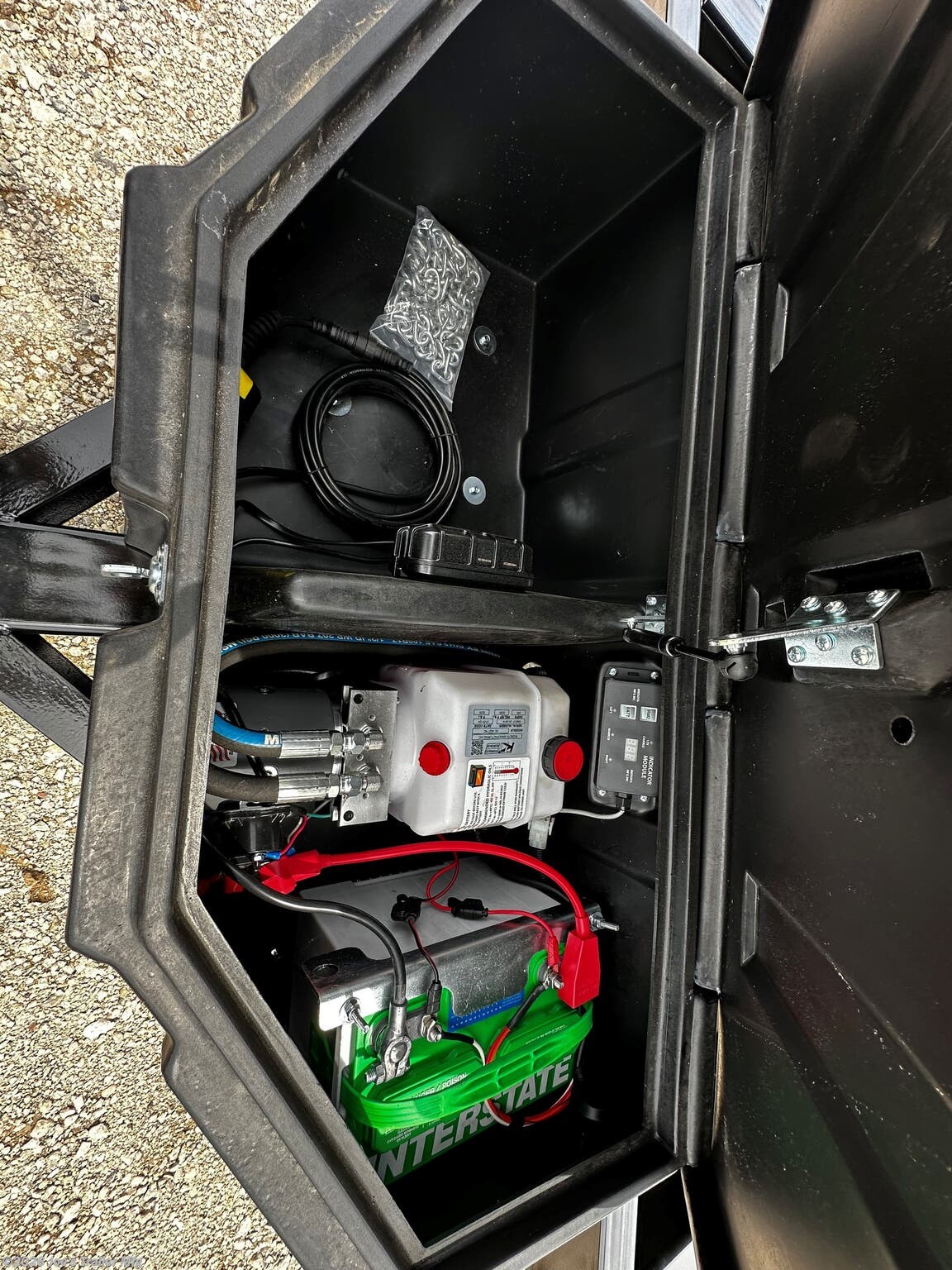 Midsota 82x14 HV, Self Adjusting Electric Brakes, 16'' E Range 10 Ply Tires (235/80R16), 25'' Bed Height, 24'' Tall 11 Gauge (1/8'') Sides, 7 Gauge (3/16'') One Piece Floor, 16'' Crossmember Spacing, Tuck Under 6' Ramps and Carriers, 5 D-Ring Tie Downs, 3-Way Double Door, Tarp Ready, 12K Rated Jack, Poly Toolbox, Midsota Exclusive Indicator Module, 12V Deep Cycle Battery, Power Up / Gravity Down Pump, LED Lights, On Board Charger, No Exposed Wiring, Cold Weather 7 Way Plug (-85°), 2-5/16 EZ Latch Adjustable Coupler, Industrial Grade Polymer Finish, 9 Standard Colors Available, On-Board Charger 4 Amp (110V Plug In), Roll Tarp System w/ Lock Rod, Spare Tire Carrier (Weld-On)