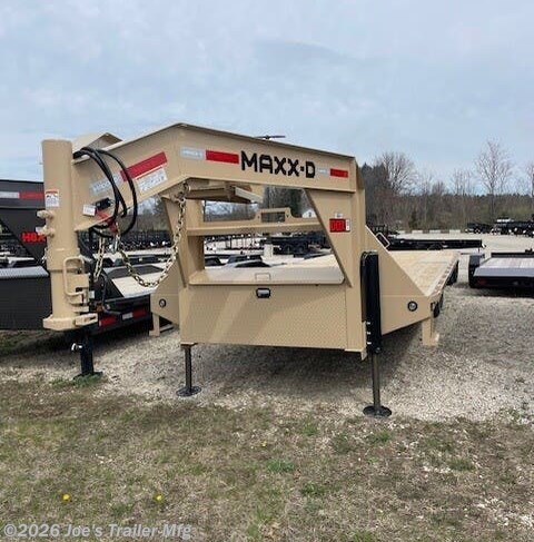 2026 MAXX-D DOX 102x26 14000 GVWR GN Deckover W/Hydraulic Jacks