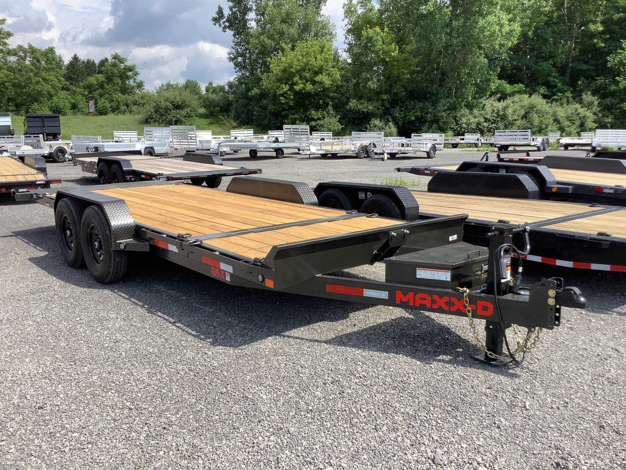2027 83x20 14000 GVWR 4' Stationary/Knife Edge Rear by MAXX-D from Joe's Trailer Mfg in Clarklake, Michigan