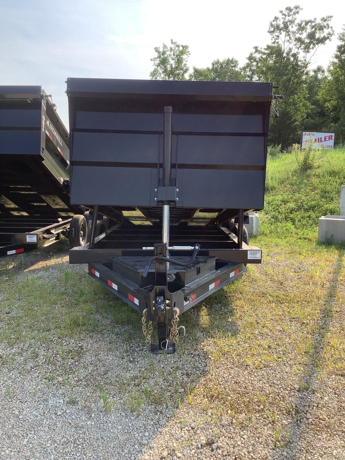 2027 IronBull DTB8314 83X14 14900 GVWR W/Telescopic Cylinder &amp; 4' Sides