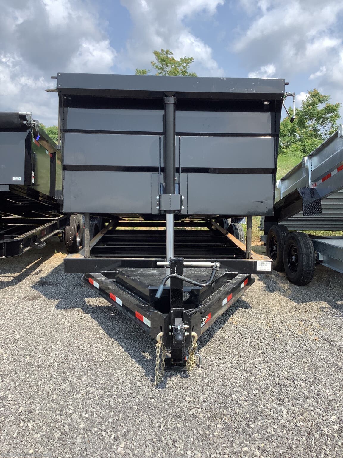 2027 IronBull DTB8316 83x16 16000 GVWR 4' Sides Telescopic Cylinder