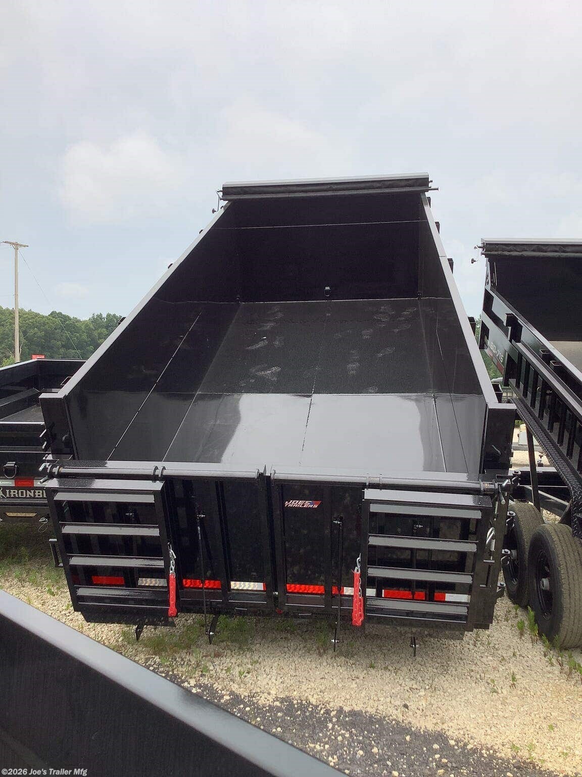 2027 Interstate Trailers photo 5