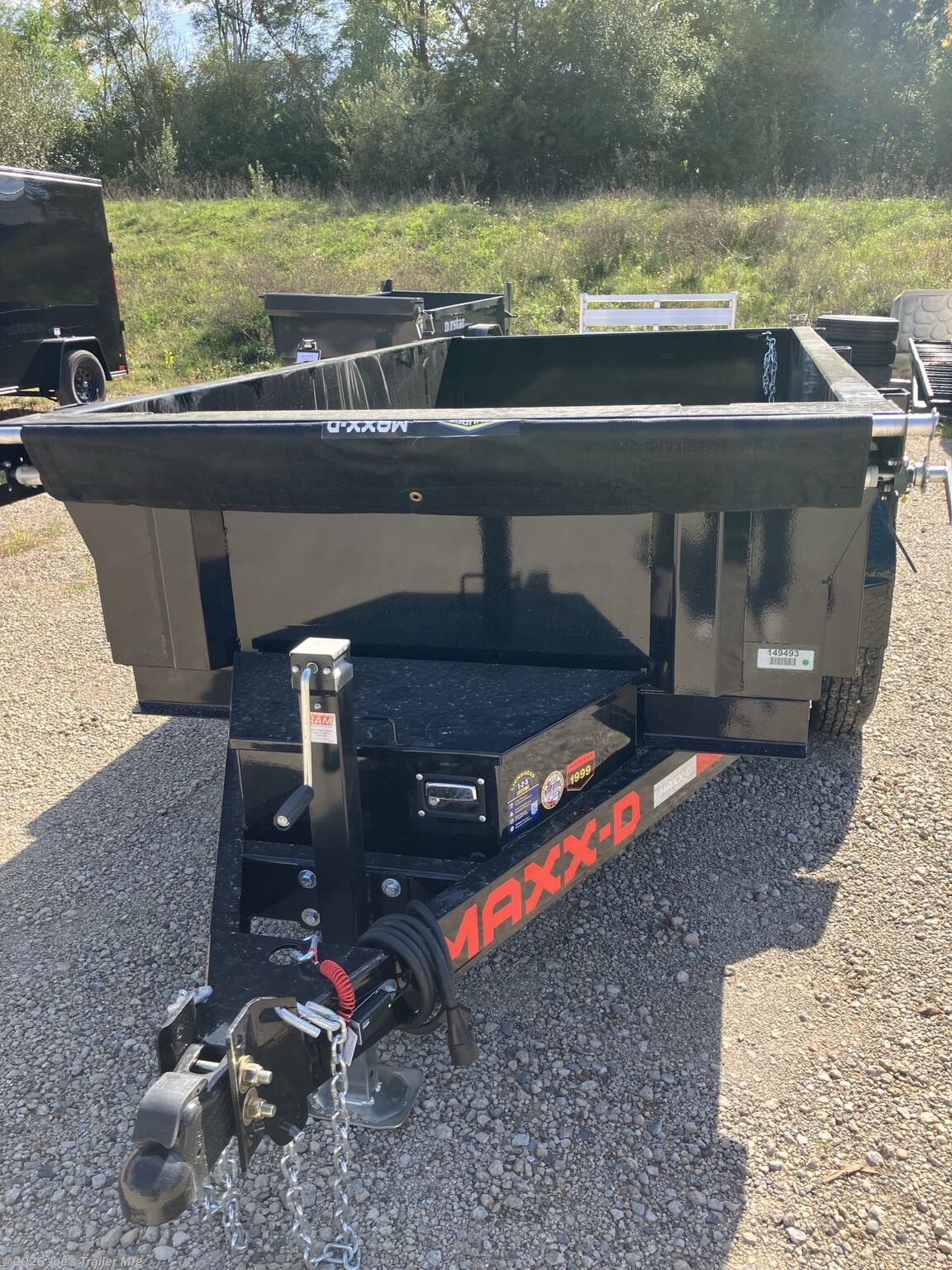 2027 MAXX-D 60X10 7000 GVWR 18" Solid Sides 5' Slide In Ramp