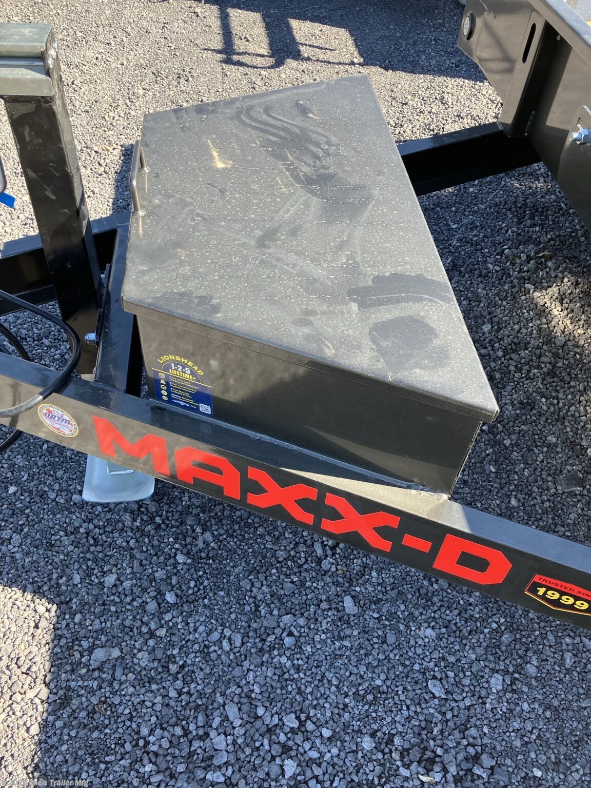 2027 MAXXD photo 9