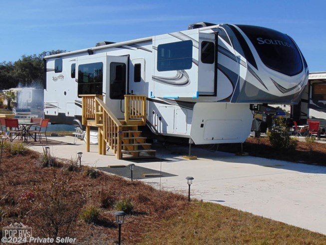 Used 2022 Grand Design Solitude 380FL-R available in Jacksonville, Florida