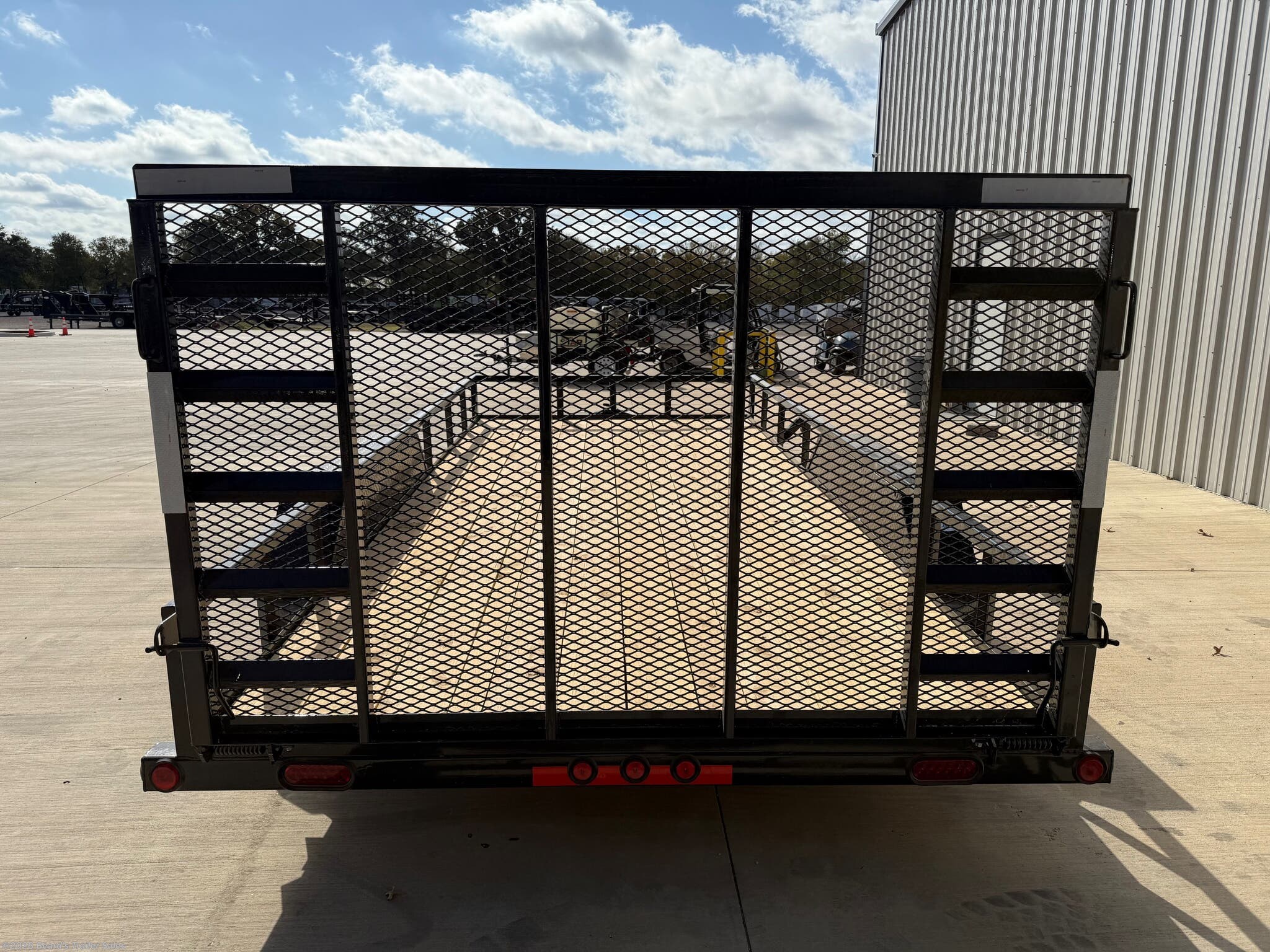2026 UE 83 X 16 by Load Trail from Beard's Trailer Sales in Fort Worth, Texas