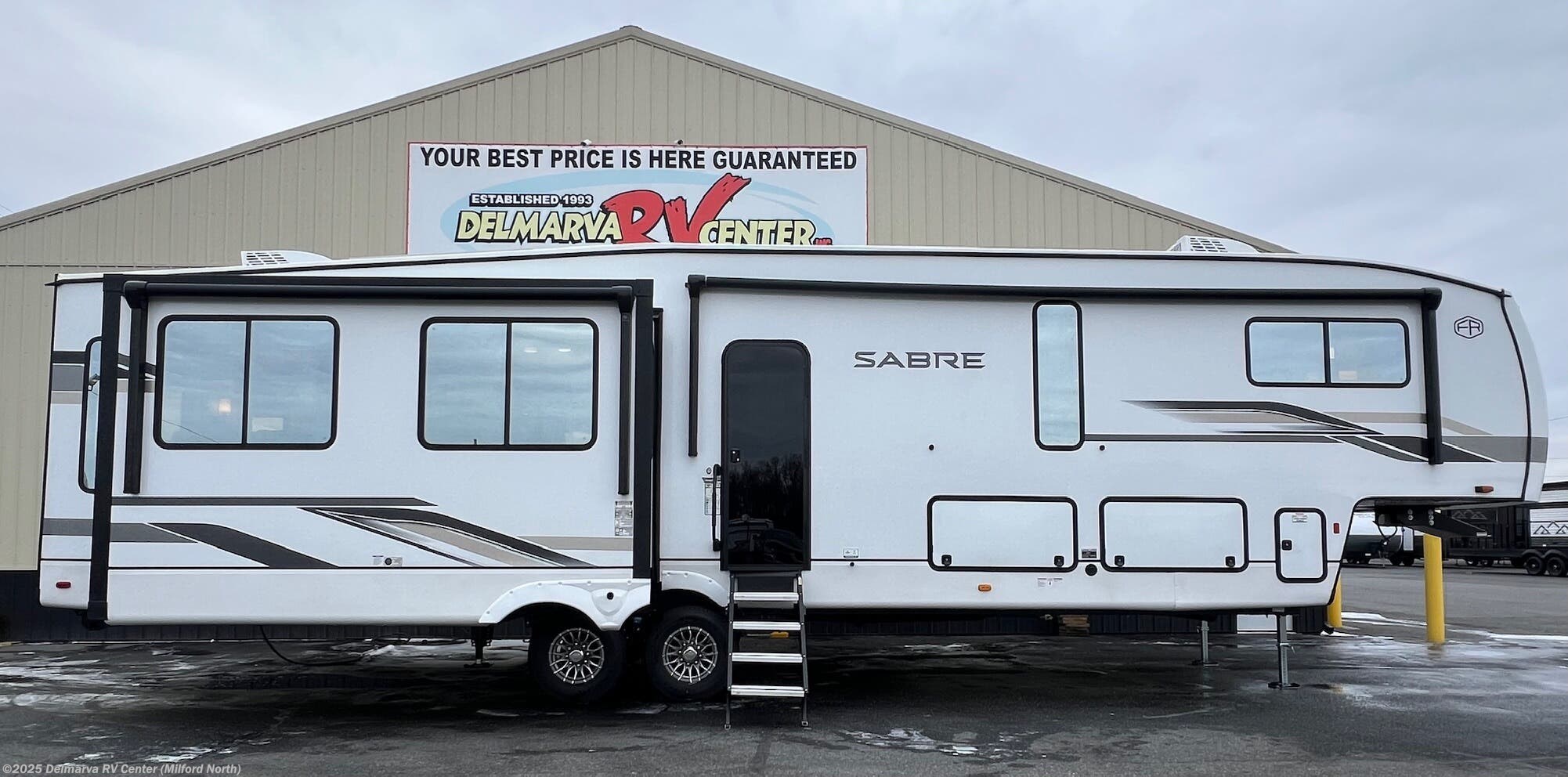 2025 Forest River Sabre 36FLX