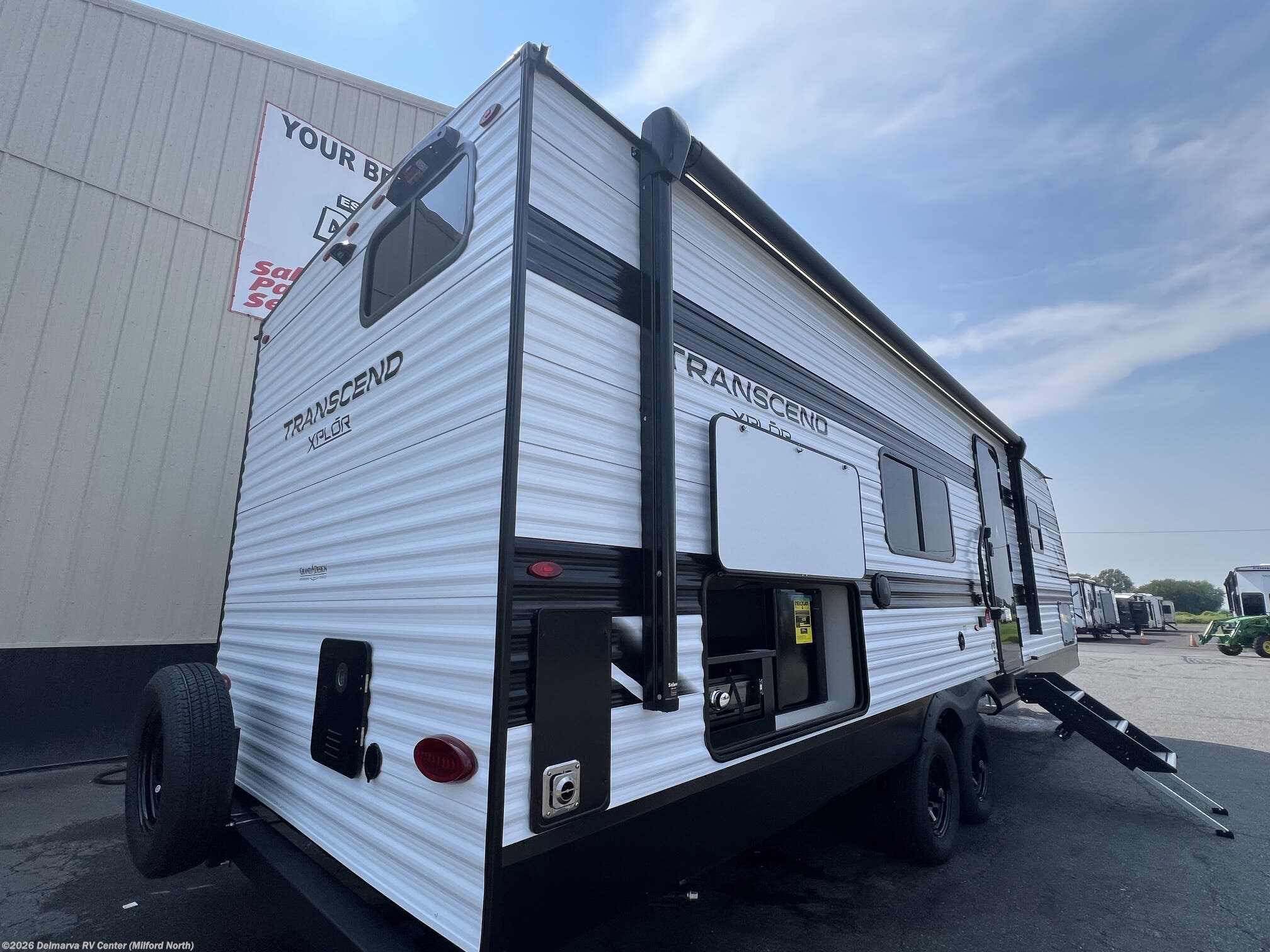 2027 Grand Design Transcend Xplor 26BHX - New Travel Trailer For Sale by Delmarva RV Center (Milford North) in Milford North, Delaware features Smoke Detector, Leveling Jacks, Satellite Radio, Outside Kitchen, Toilet