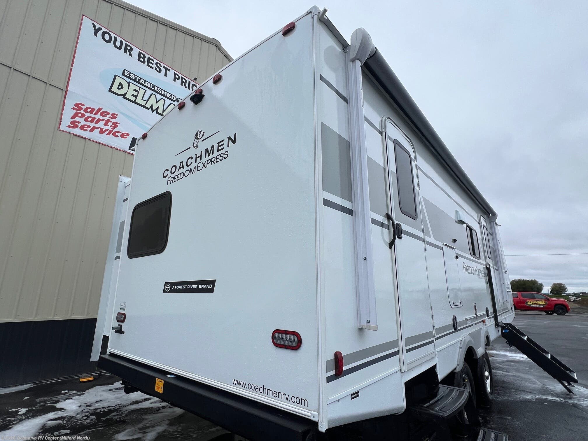 2026 Coachmen Freedom Express 271BHE - New Travel Trailer For Sale by Delmarva RV Center (Milford North) in Milford North, Delaware