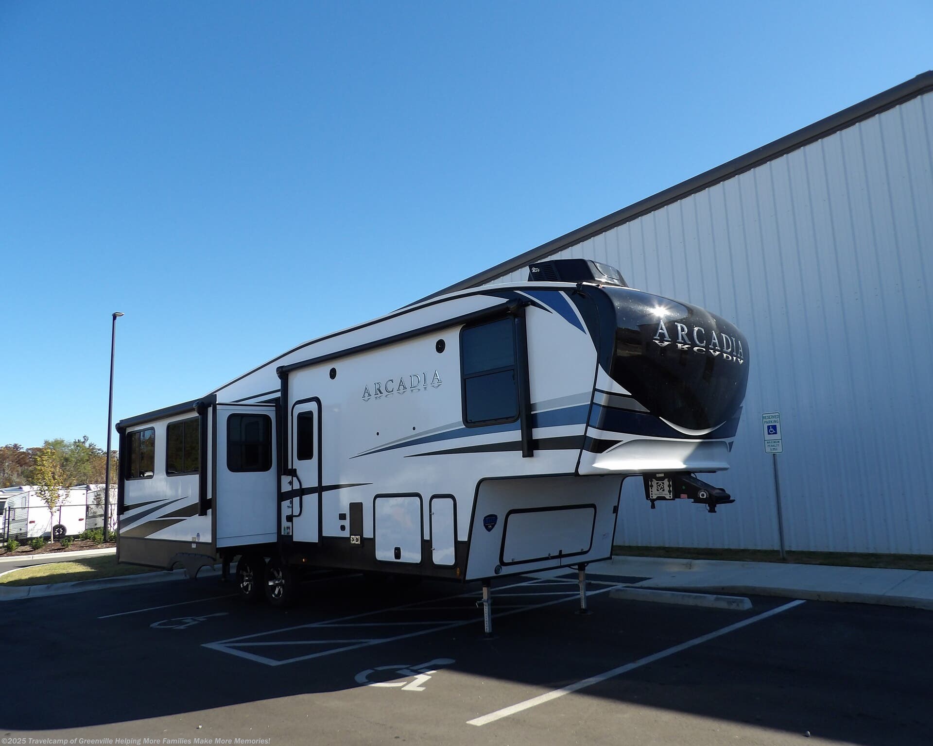 2023 Keystone Arcadia 332SLRL RV for Sale in Greenville, NC 27858