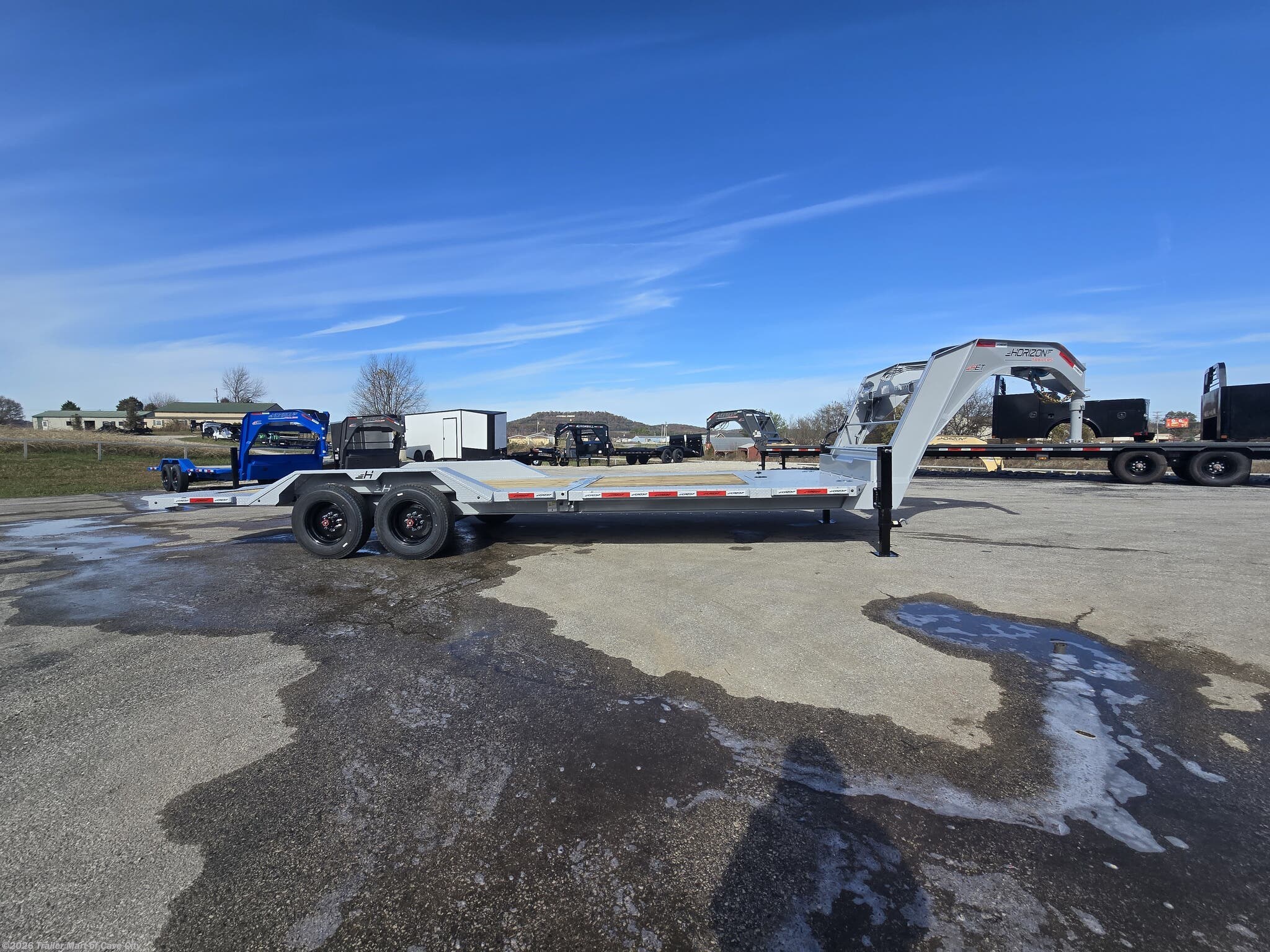 New 2026 Horizon Trailers HET 26' (16'+10') GN Gravity Tilt Deck Trailer available in Cave City, Kentucky