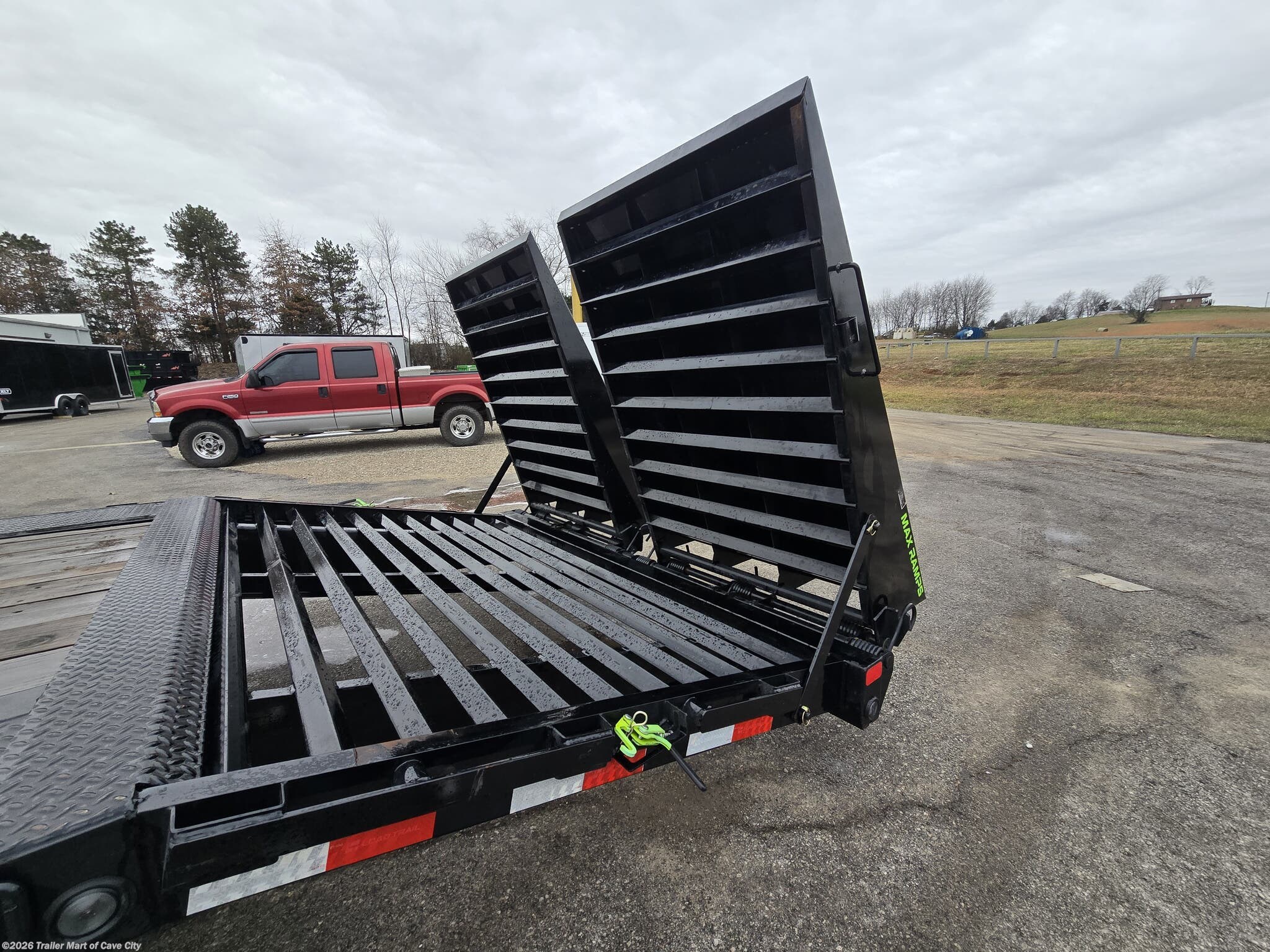 2025 Load Trail 20'+5' Gooseneck Equipment Trailer - Used Deckover/Flat Deck Trailer for sale by Trailer Mart of Cave City in Cave City, Kentucky