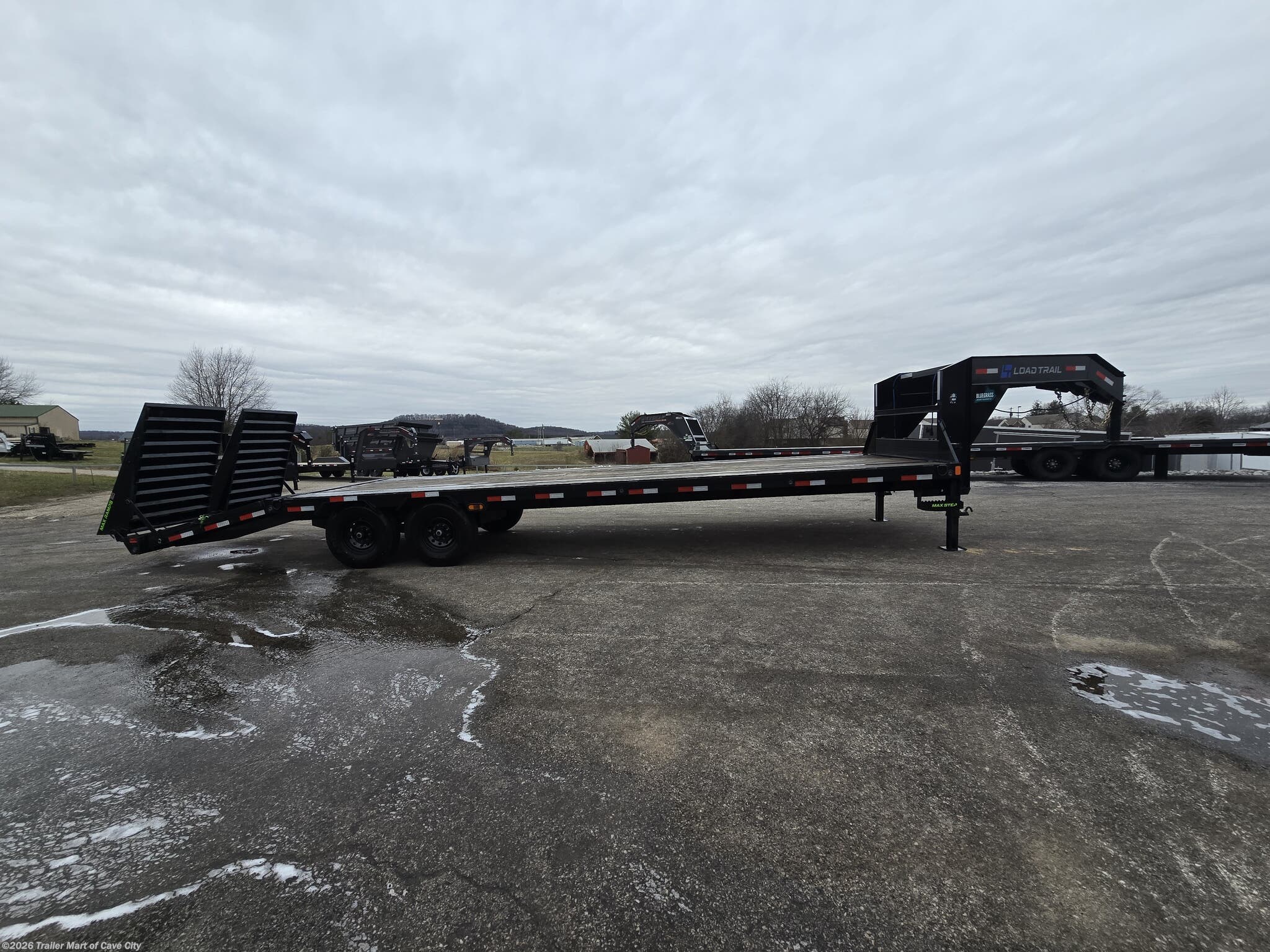 2025 20'+5' Gooseneck Equipment Trailer by Load Trail from Trailer Mart of Cave City in Cave City, Kentucky