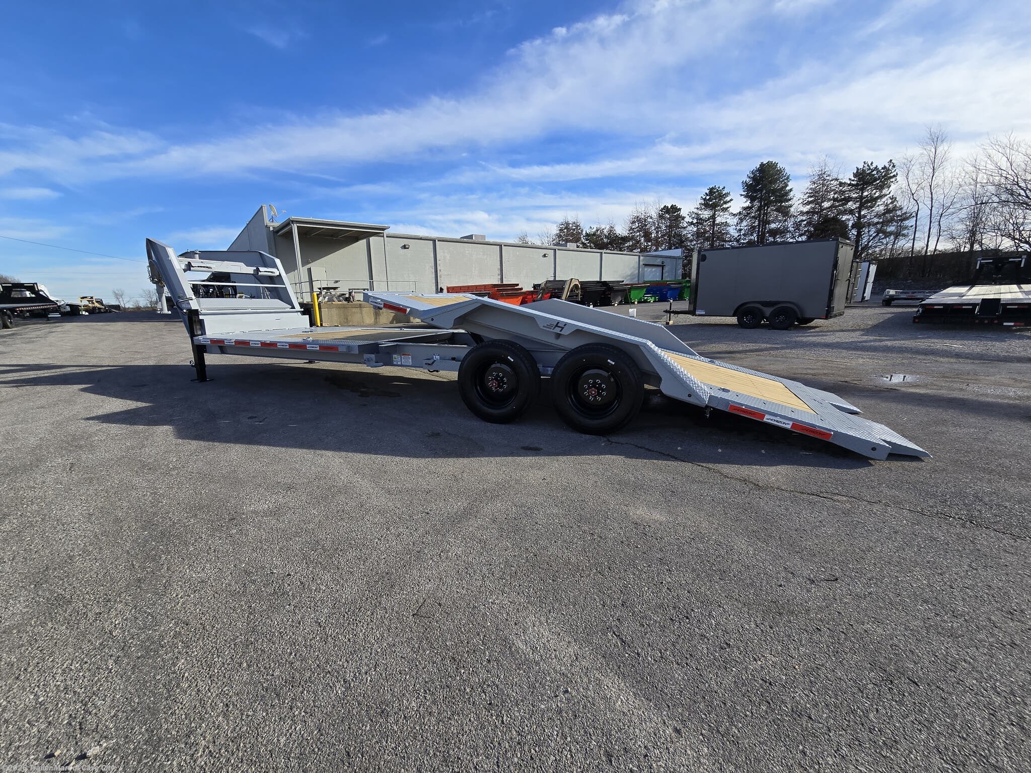 New 2026 Horizon Trailers HET 26' (16'+10') GN Gravity Tilt Deck Trailer available in Cave City, Kentucky