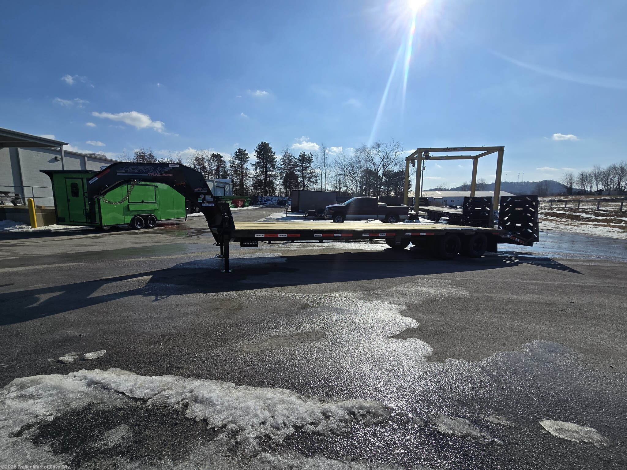 2026 Horizon Trailers FHZGN 30' 10k Deckover Trailer