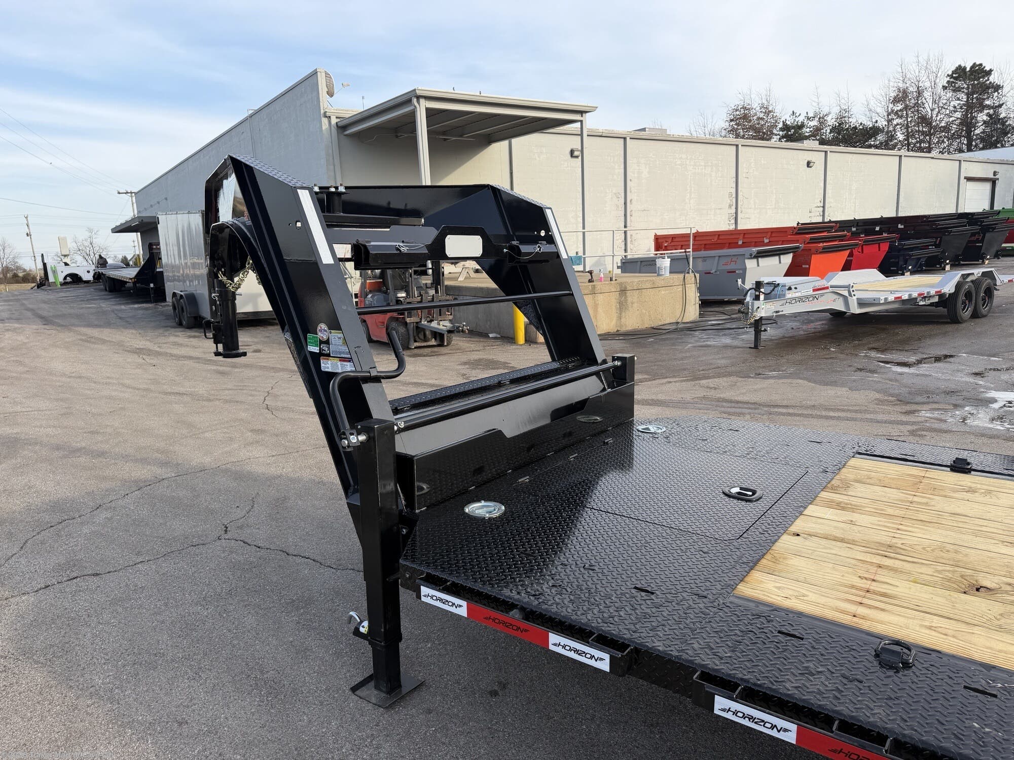 New 2026 Horizon Trailers HET 24' (16'+8') GN Gravity Tilt Deck Trailer available in Cave City, Kentucky