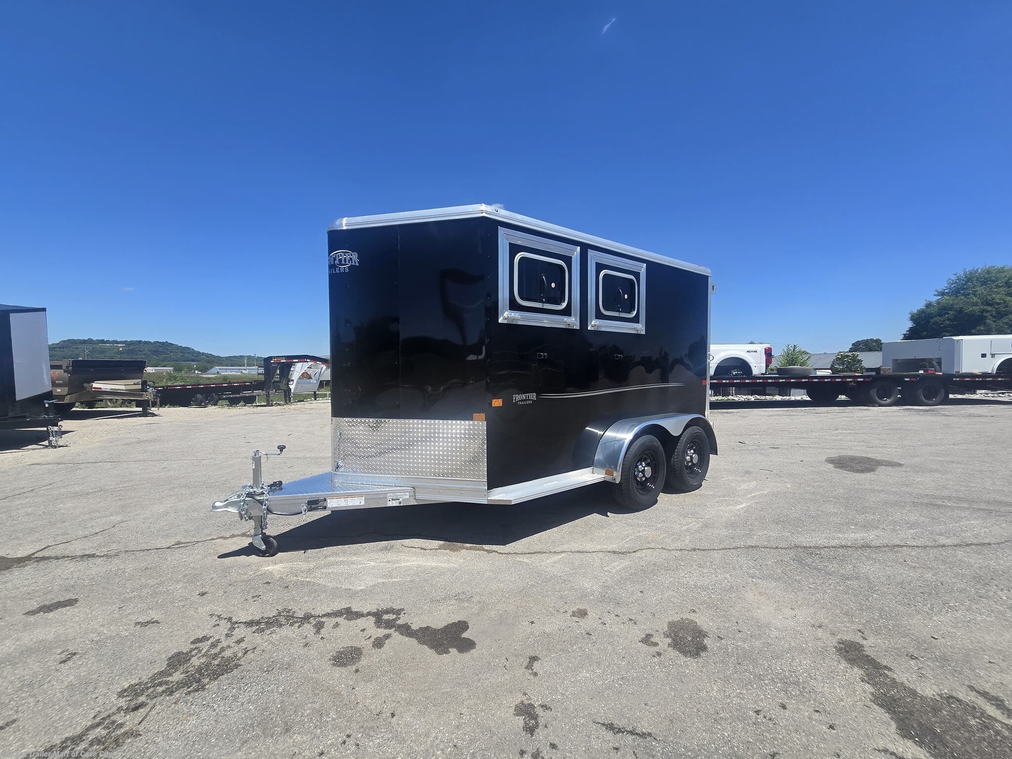 2026 Frontier 11' Combo/Slant 2 Horse Bumper Pull Trailer