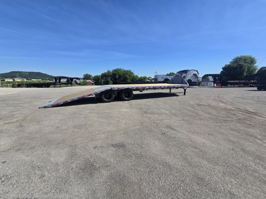 New 2026 Horizon Trailers FYZ 32' GN Hydraulic Dovetail Deckover Trailer available in Cave City, Kentucky