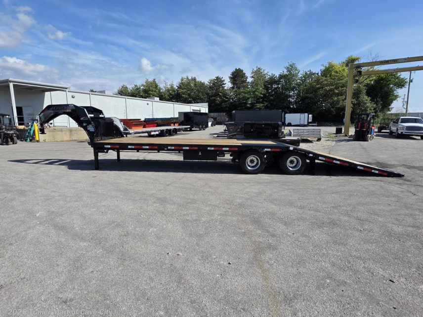 New 2026 Horizon Trailers FYZ 32' GN Hydraulic Dovetail Deckover Trailer available in Cave City, Kentucky