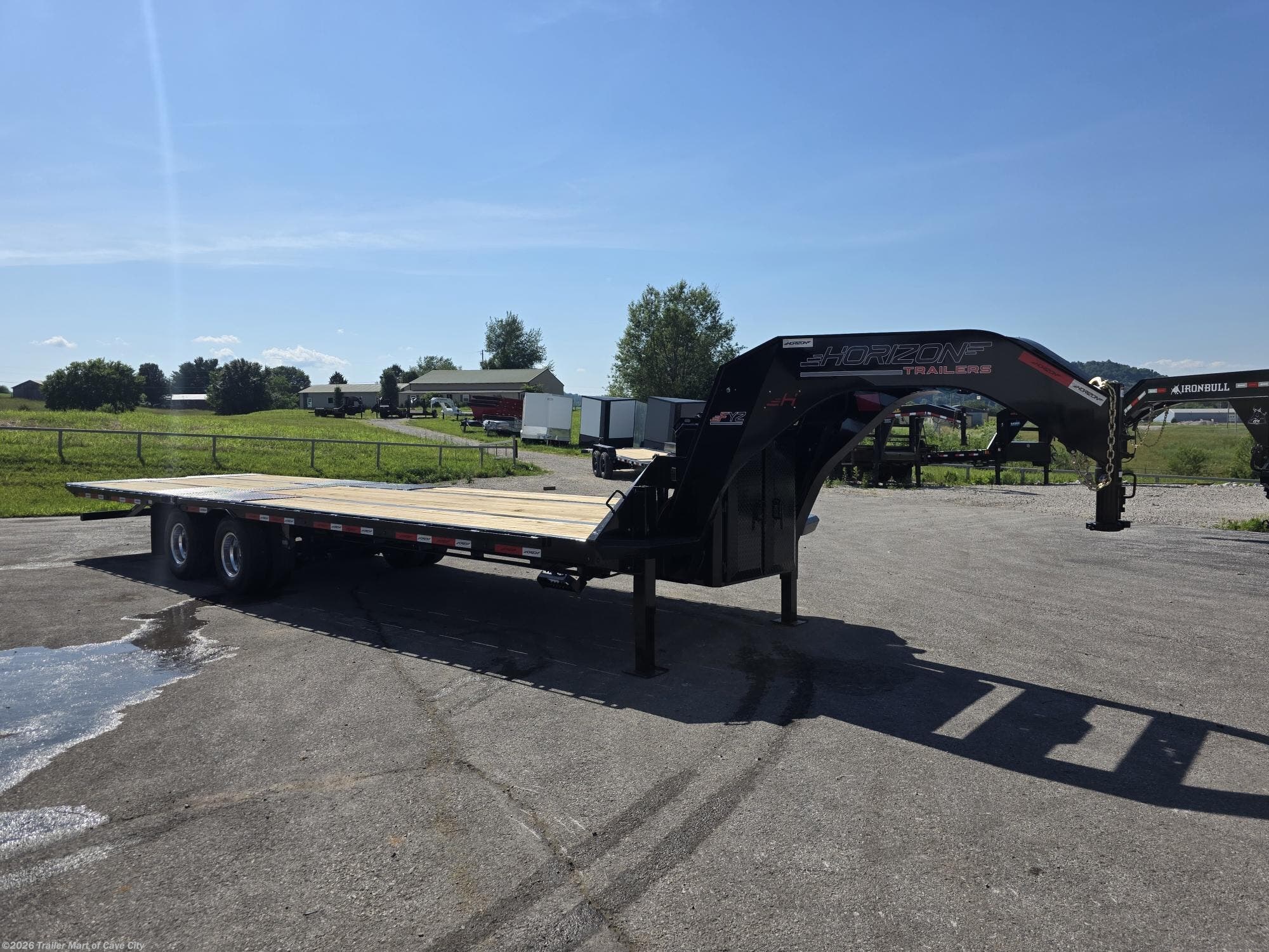 New 2026 Horizon Trailers FYZ 32' GN Hydraulic Dovetail Deckover Trailer available in Cave City, Kentucky