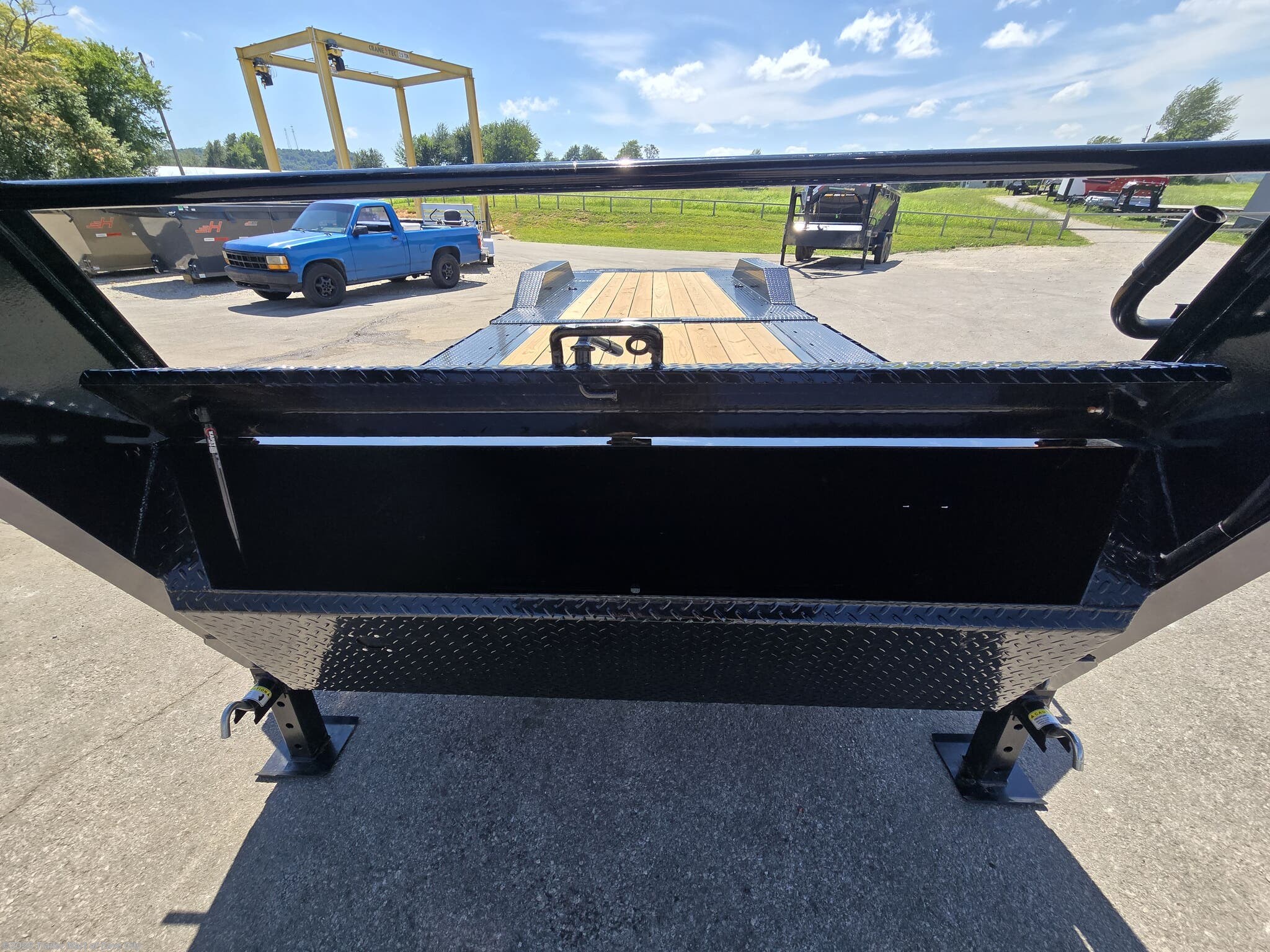 New 2026 Horizon Trailers HET 26' (16'+10') GN Gravity Tilt Deck Trailer available in Cave City, Kentucky