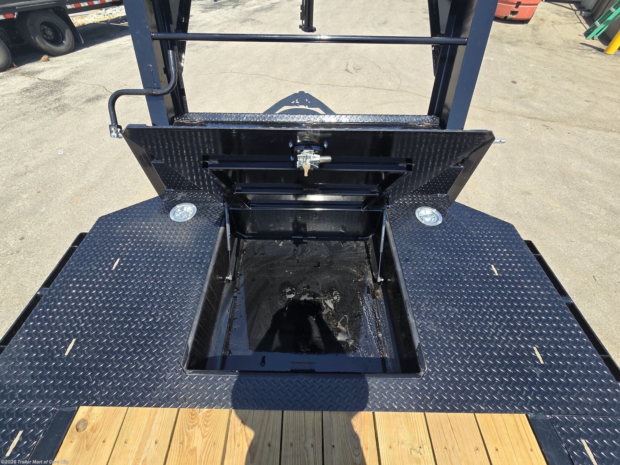 2026 Horizon Trailers HET 26' (16'+10') GN Gravity Tilt Deck Trailer - New Tilt Deck Trailer for sale by Trailer Mart of Cave City in Cave City, Kentucky
