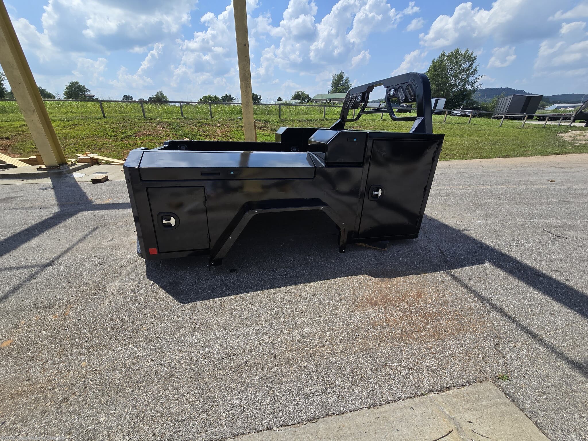 2026 Horizon Trailers BED BOSS ARMOR VAULT - 58