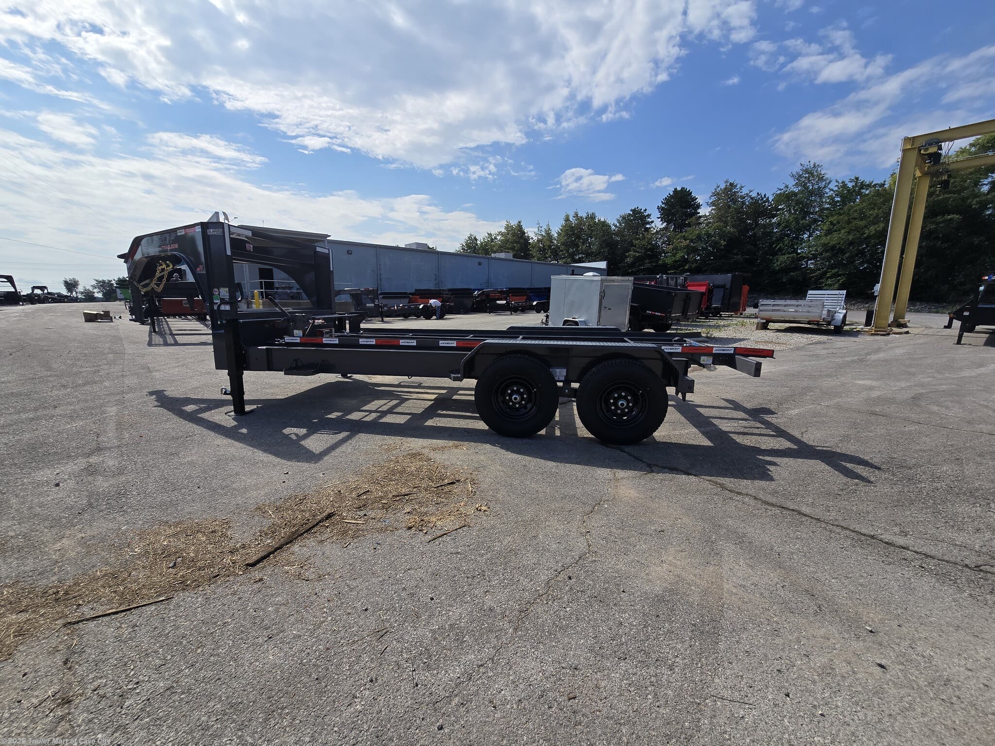 2027 RDZ 16' Gooseneck Roll-Off Trailer by Horizon Trailers from Trailer Mart of Cave City in Cave City, Kentucky