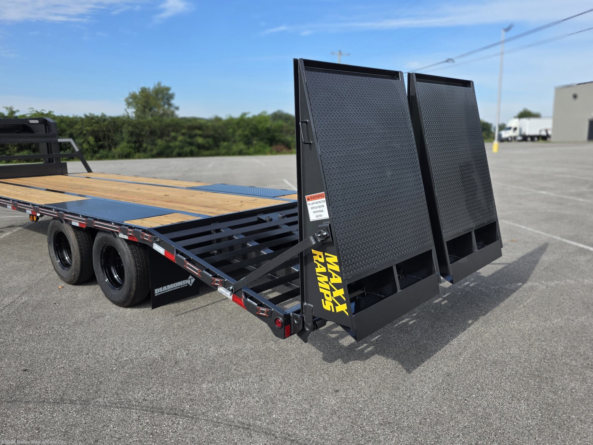 New 2027 Diamond T 102" x 25' Dual Tandem Flatdeck 240 available in Cave City, Kentucky