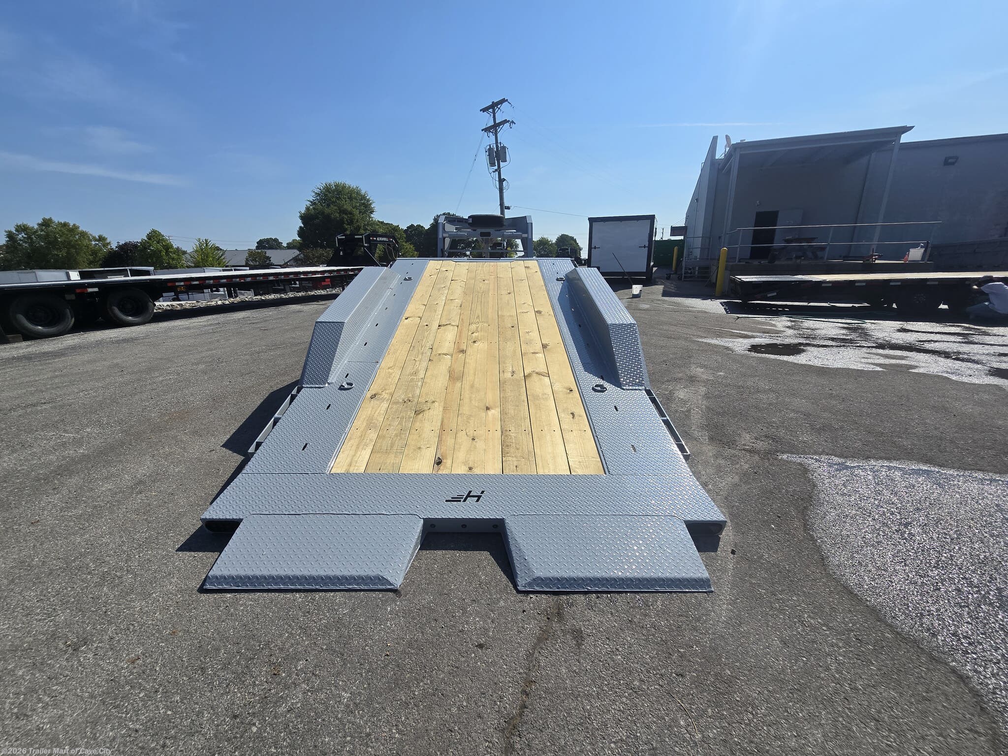 New 2027 Horizon Trailers HET 22' (16'+6') GN Gravity Tilt Deck Trailer available in Cave City, Kentucky