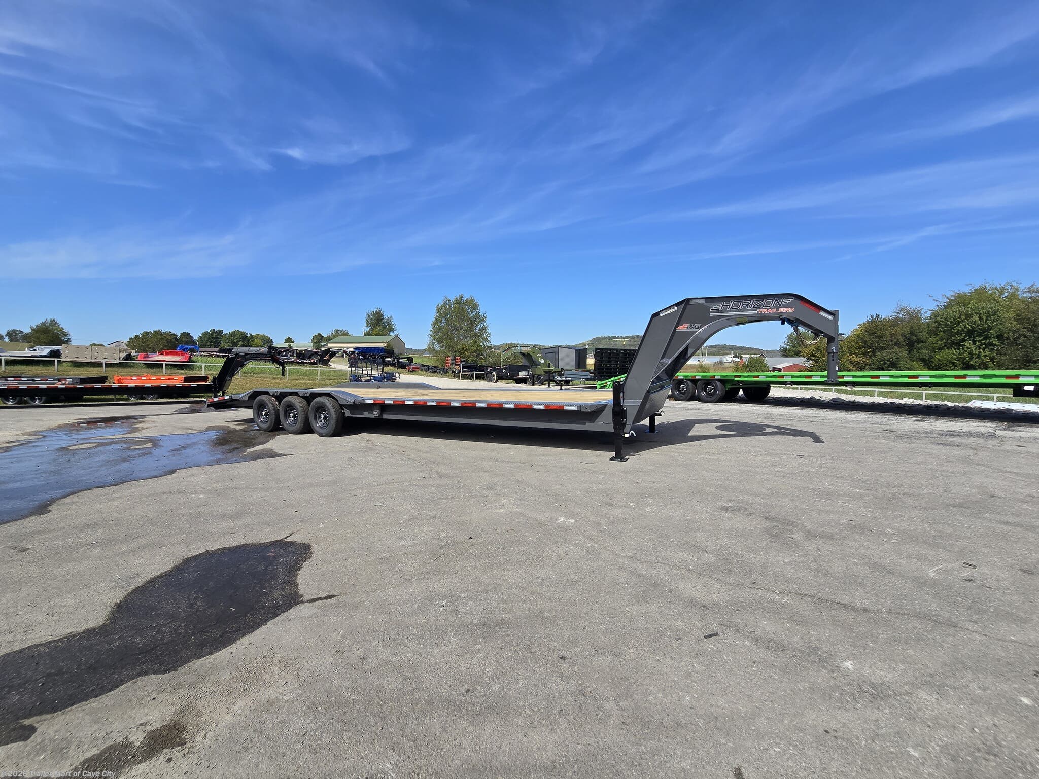 2027 Horizon Trailers EWZ 32'GN Triple Axle Drive Over Trailer