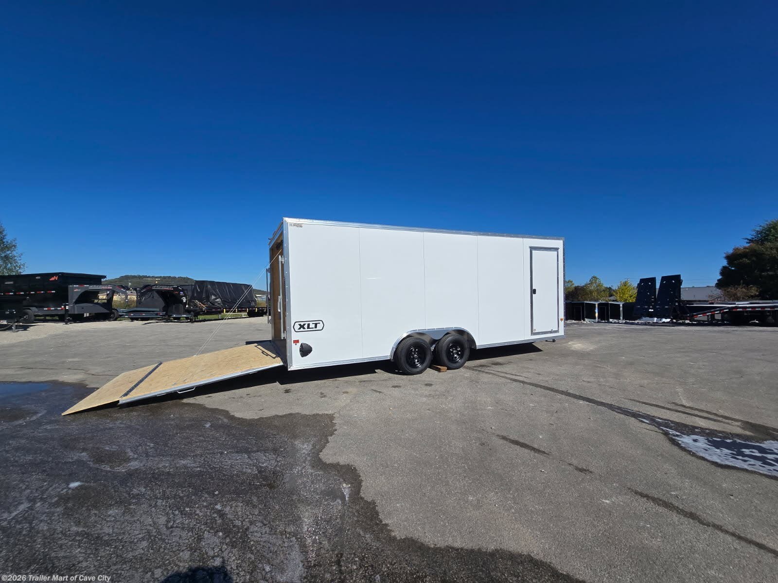 2027 EZ-Hauler