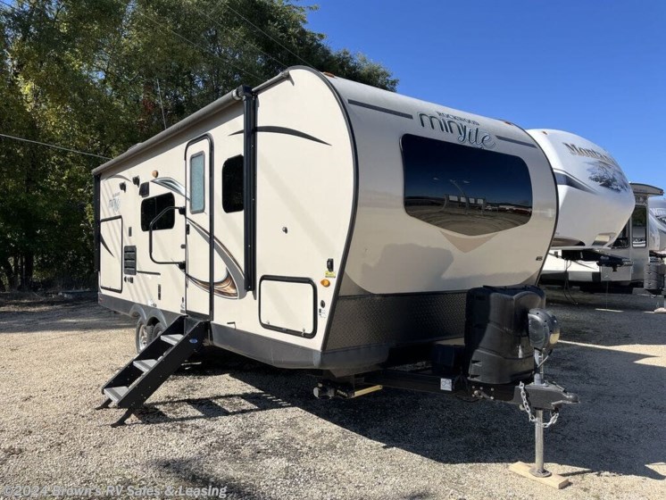 Used 2020 Forest River Rockwood Mini Lite 2507S available in Guttenberg, Iowa